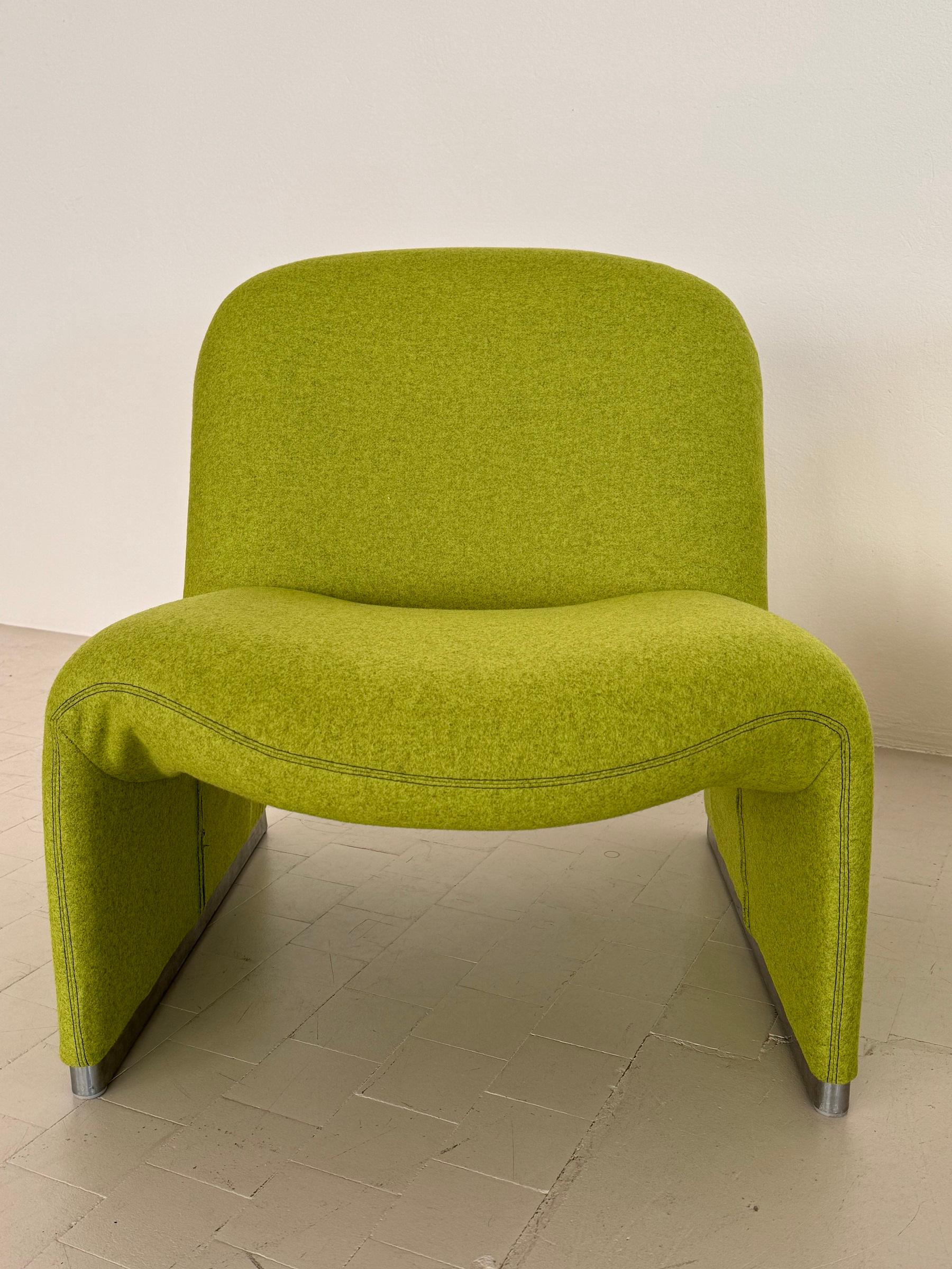 Giancarlo Piretti Alky Lounge Stühle aus grünem Stoff, 2er Set (Ende des 20. Jahrhunderts) im Angebot