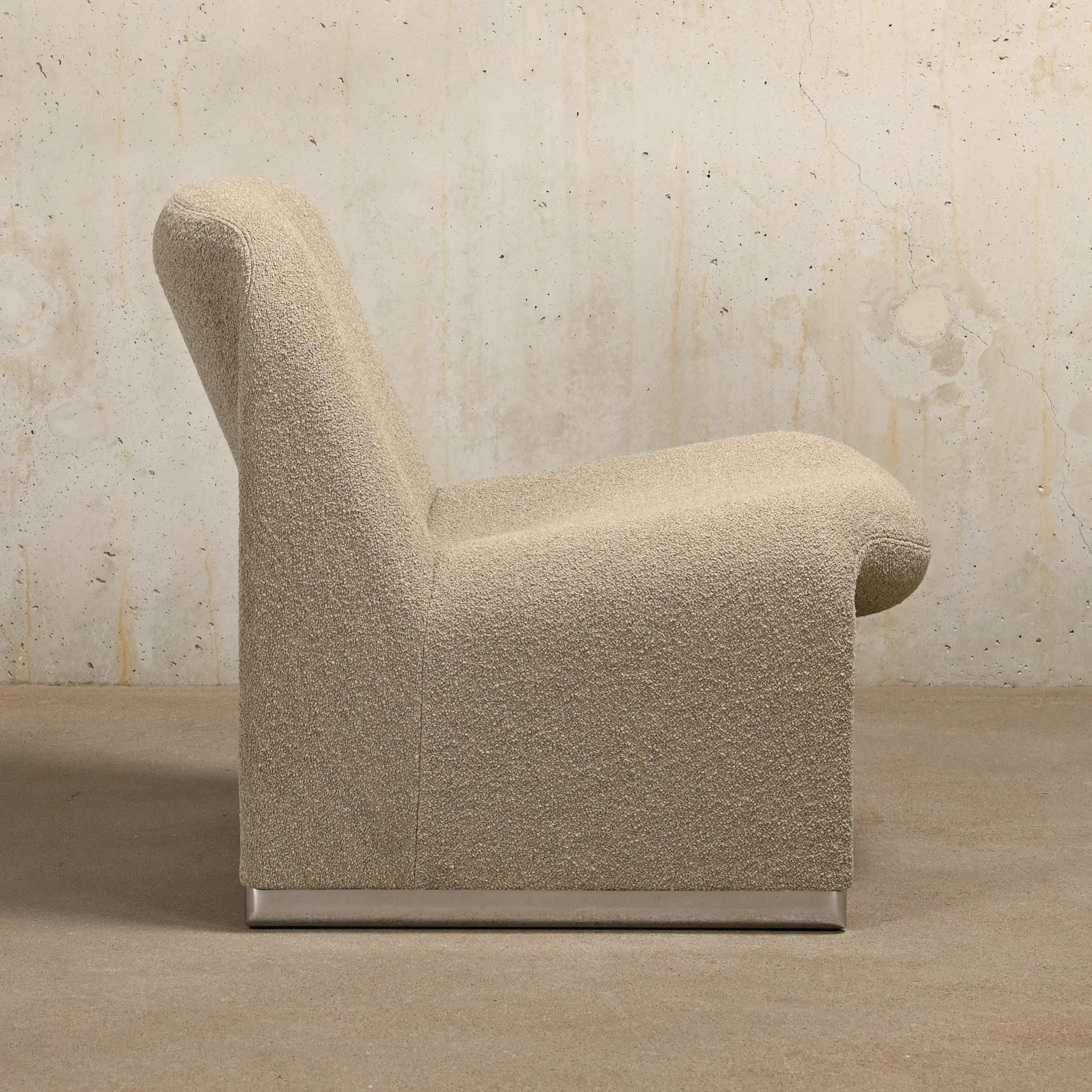Mid-Century Modern Giancarlo Piretti Alky Lounge Chair in Stone Grey Bouclé Wool, Anonima Castelli For Sale