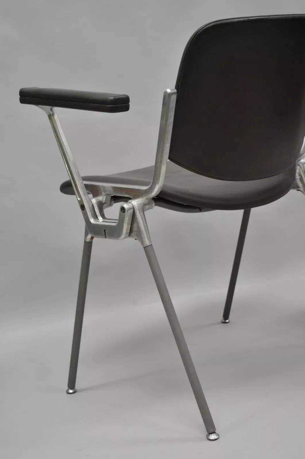 Giancarlo Piretti Castelli Sillones Modernos Italianos de Mitad del Siglo Marrón - Pareja en venta 2