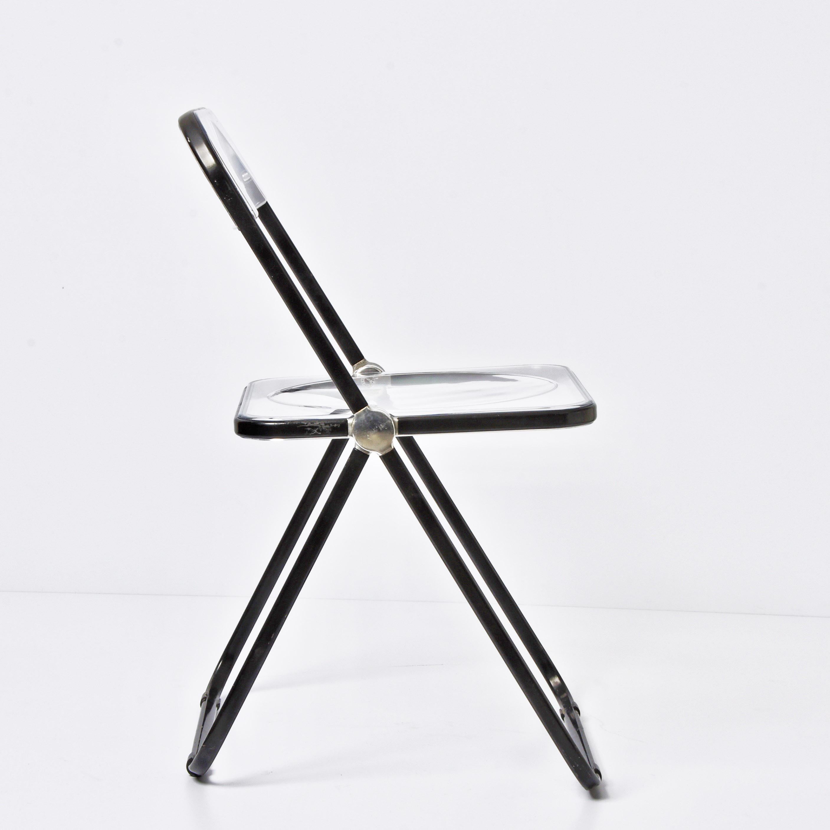 Mid-Century Modern Chaise pliante italienne « Plia » en lucite transparente de Giancarlo Piretti pour Castelli, 1970