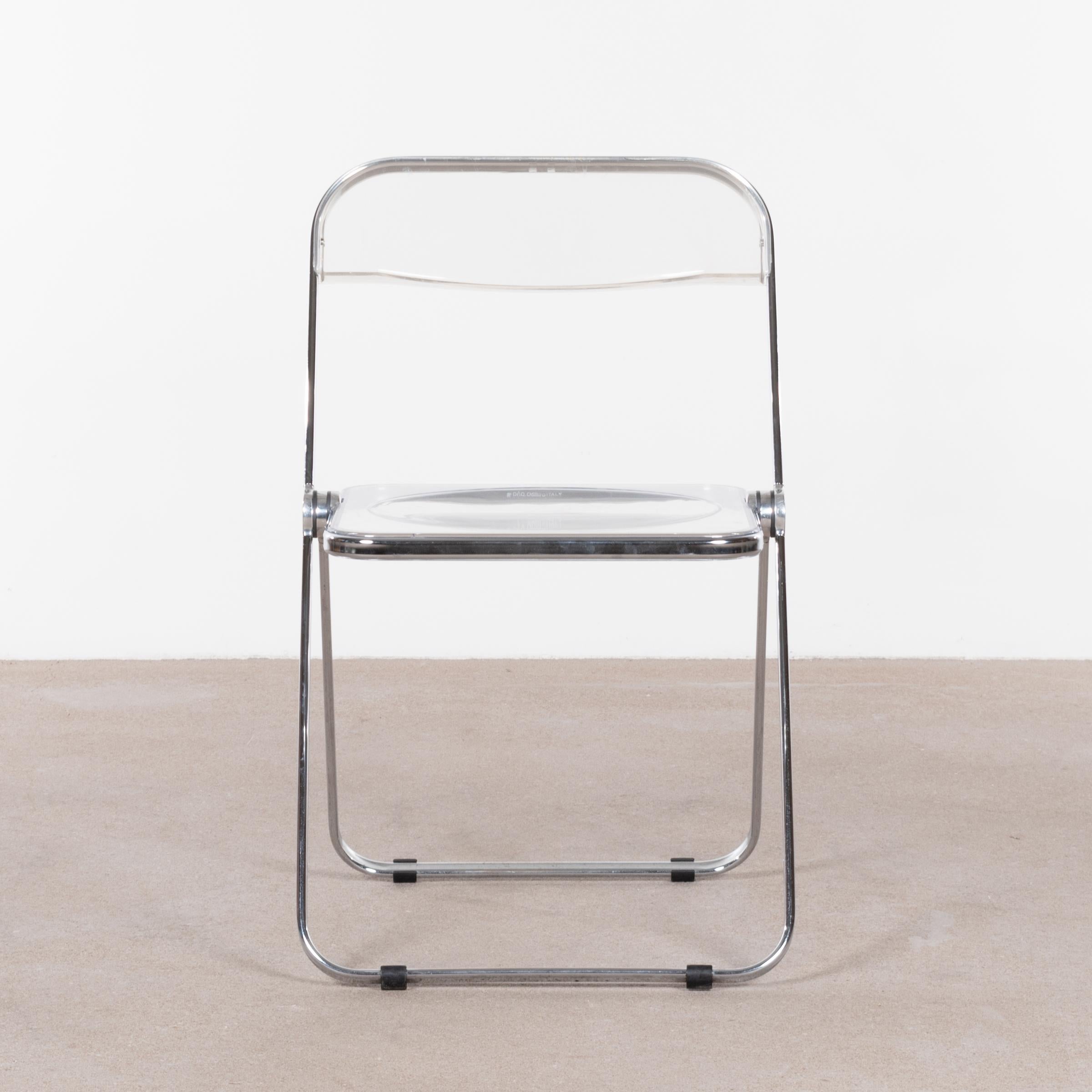Practical and probably the best designed folding chair to date by Giancarlo Piretti for Castelli, Italy, 1967. Steel frame with polypropylene panels in good vintage condition. Large stock available.