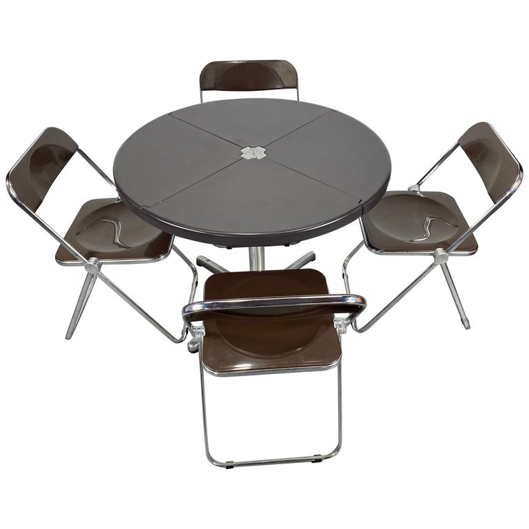 Giancarlo Piretti for Castelli Modern 'Plia' Folding Table and Chairs,  Italy at 1stDibs