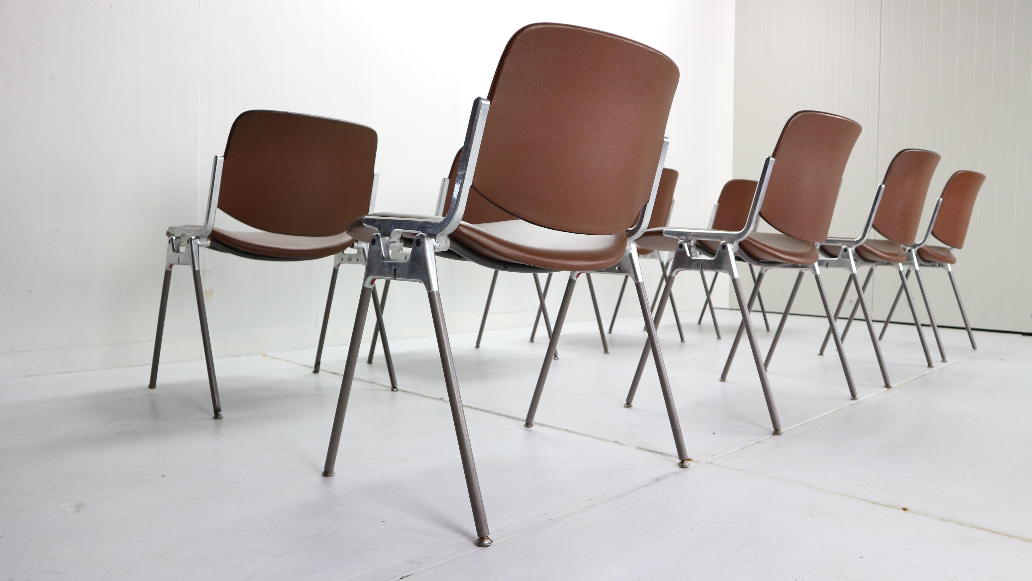 Mid-20th Century Giancarlo Piretti for Castelli Set of 8 Dinning Chairs 