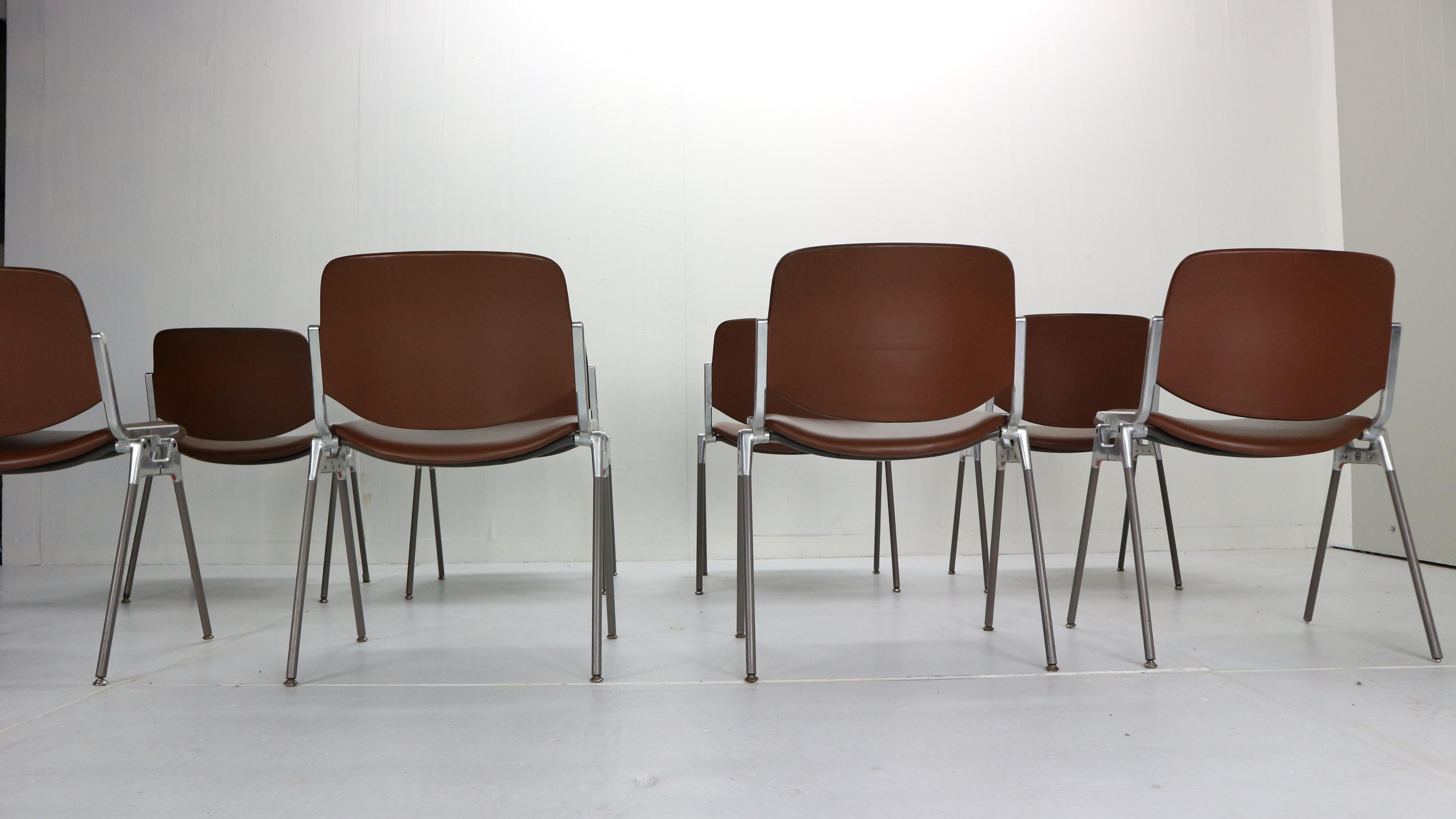 Aluminum Giancarlo Piretti for Castelli Set of 8 Dinning Chairs 
