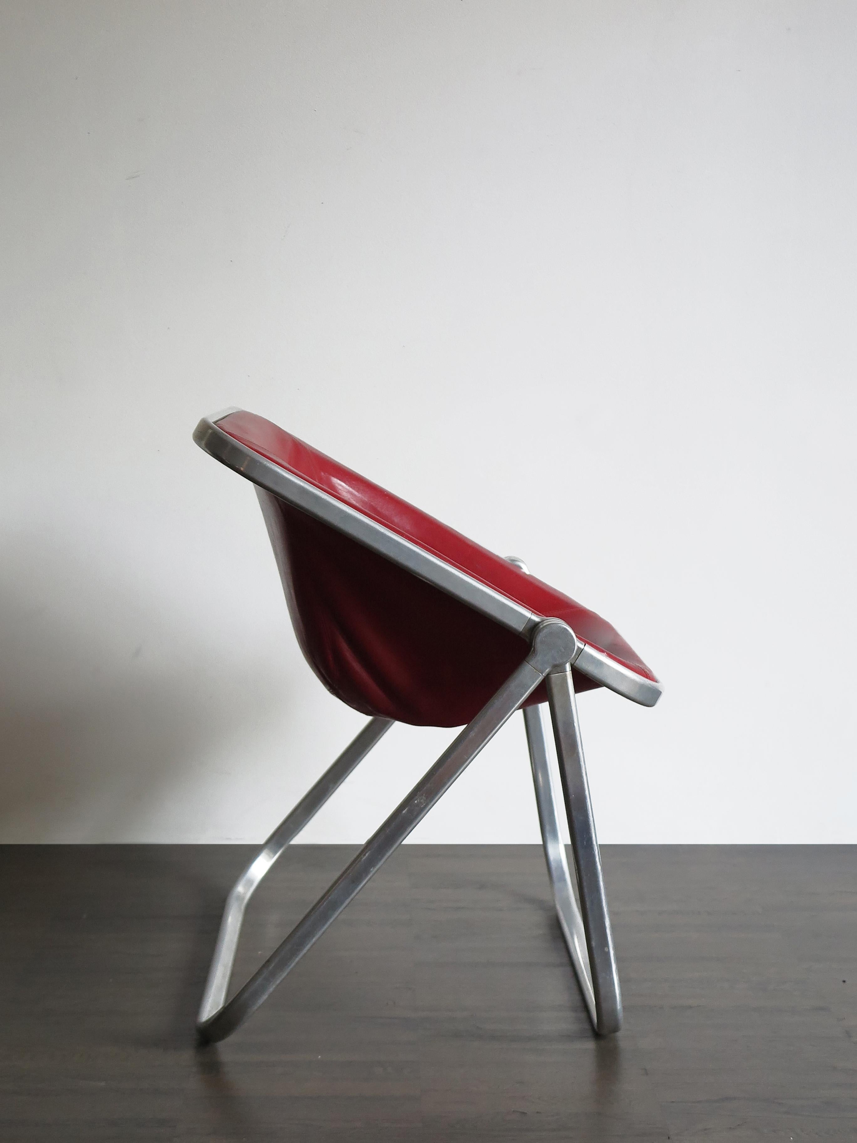 Mid-Century Modern Giancarlo Piretti Italian Red Armchair Model “Plona” for Anonima Castelli, 1970