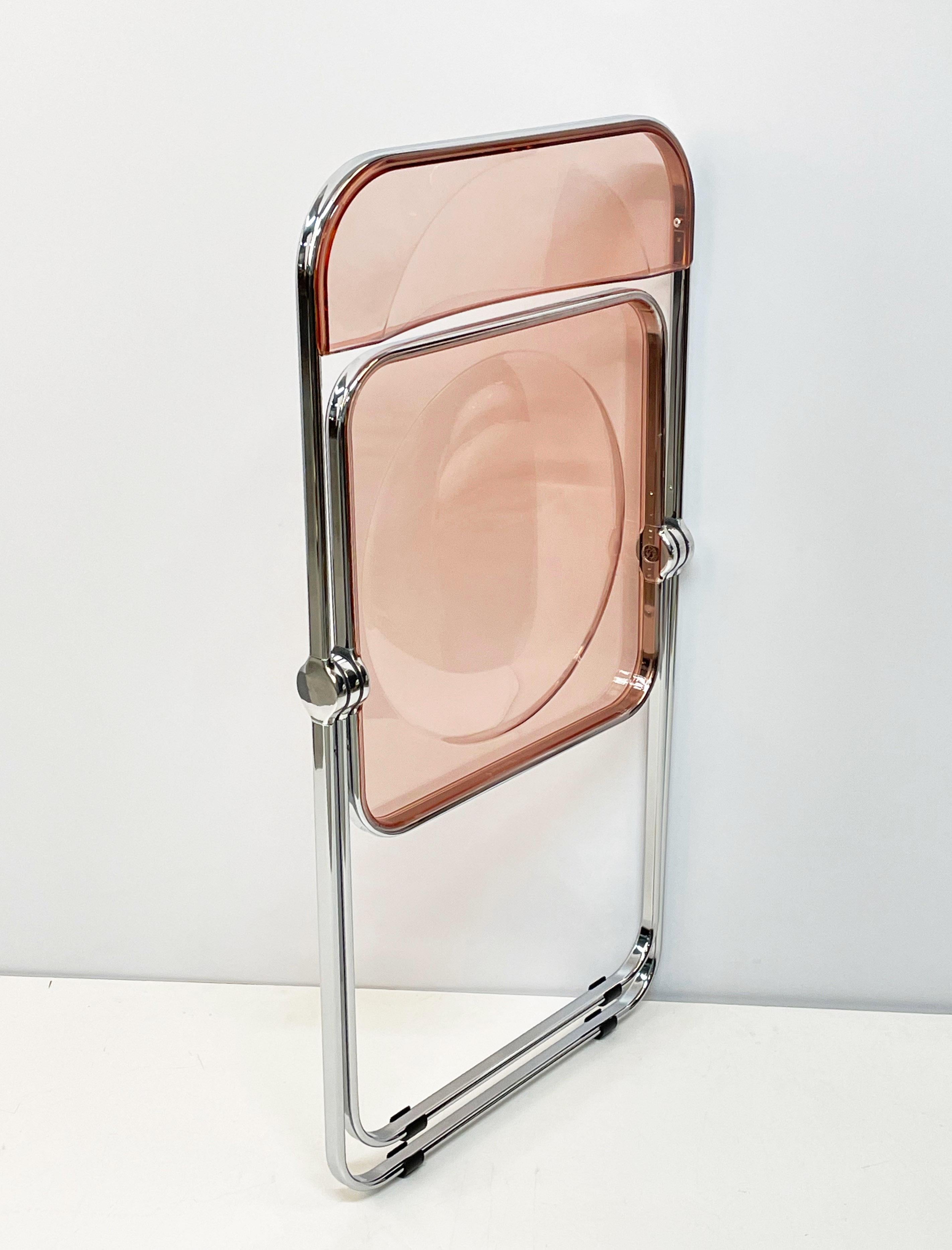 Giancarlo Piretti, klappbarer italienischer Stuhl „Plia“ aus Lucite in Rosa für Castelli, 1970er Jahre im Angebot 3