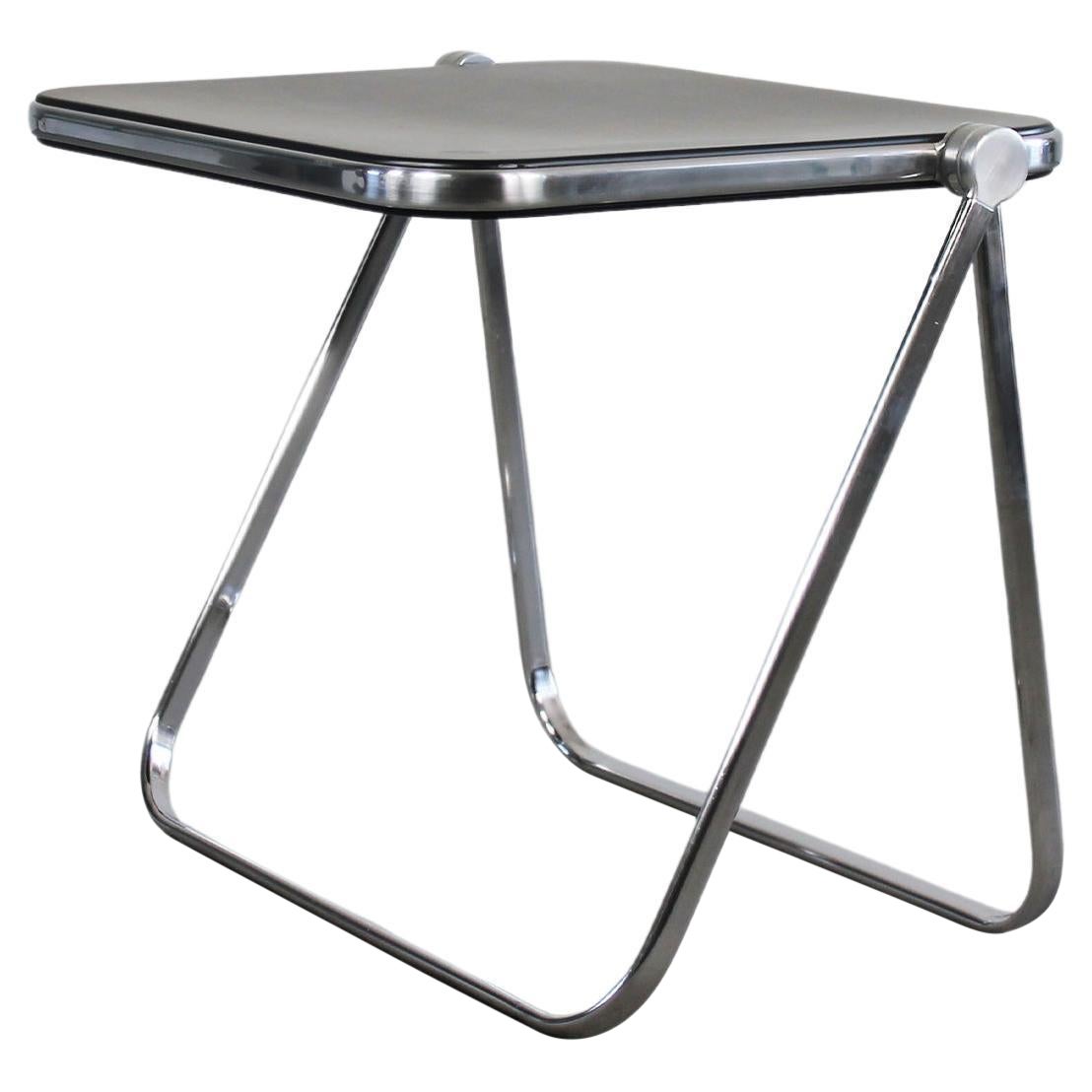 Anonima Castelli Tables