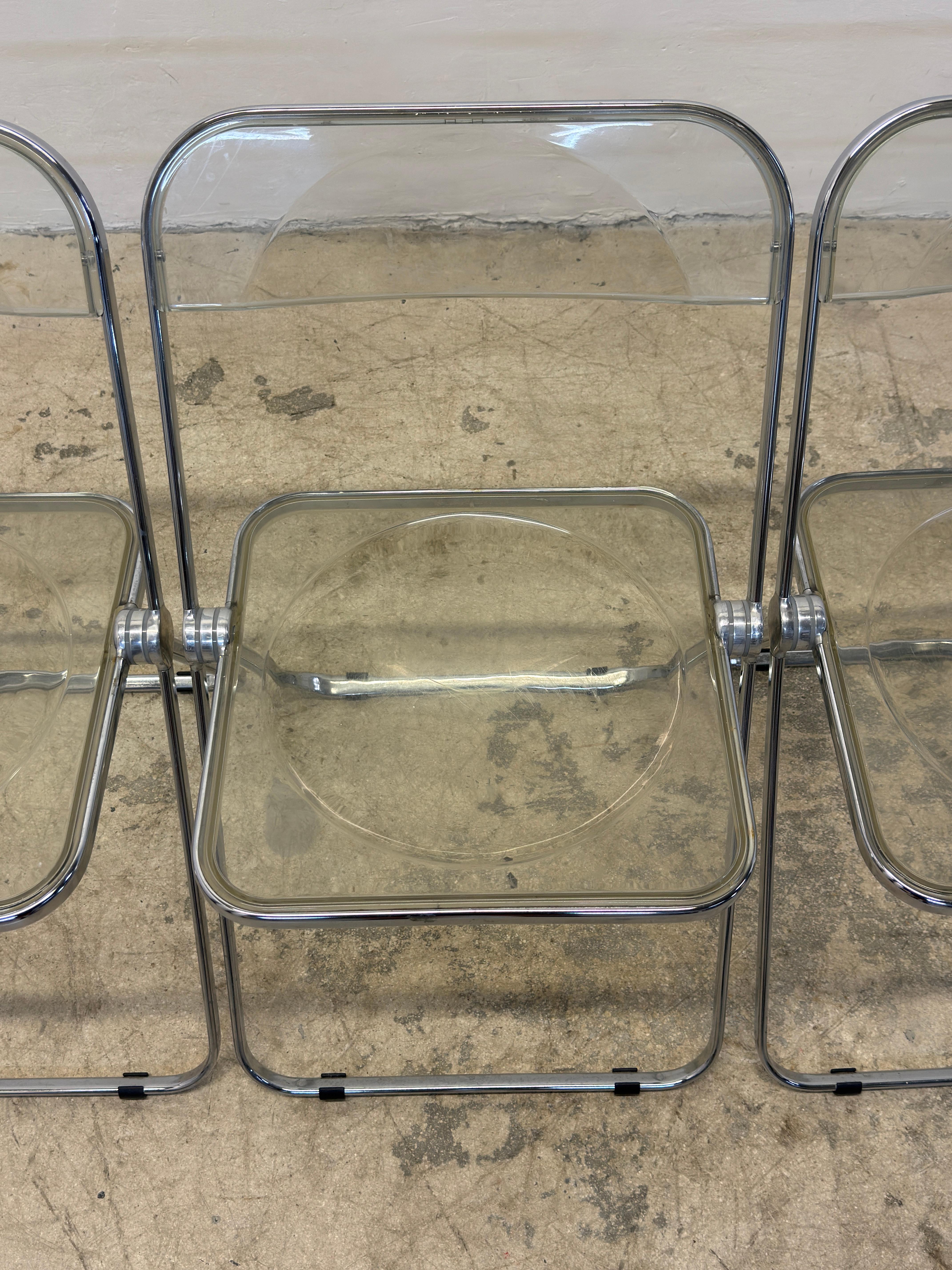 Mid-Century moderno Giancarlo Piretti Plia - Set di quattro sedie Foldes per Castelli in vendita