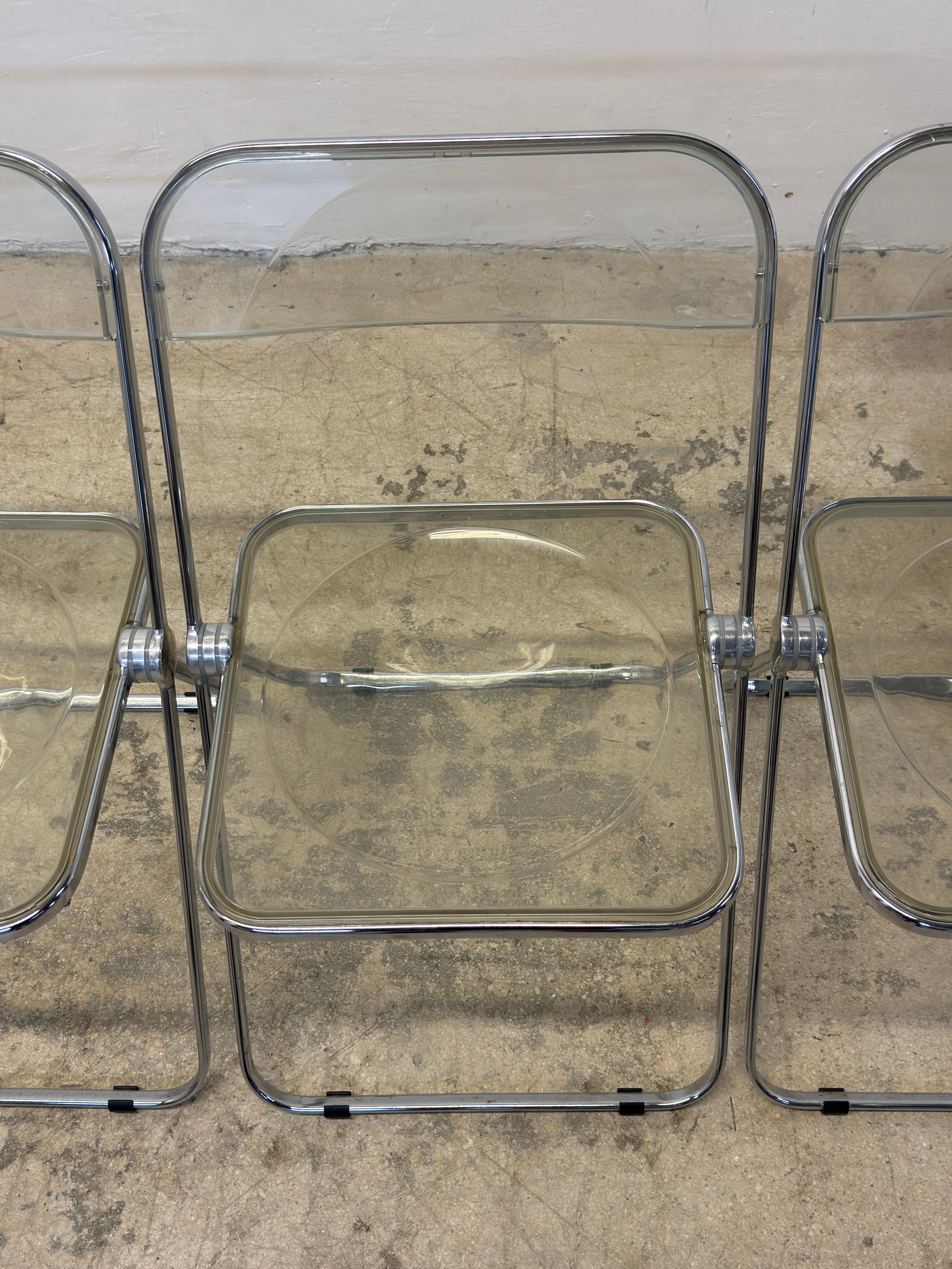 Italiano Giancarlo Piretti Plia - Set di quattro sedie Foldes per Castelli in vendita