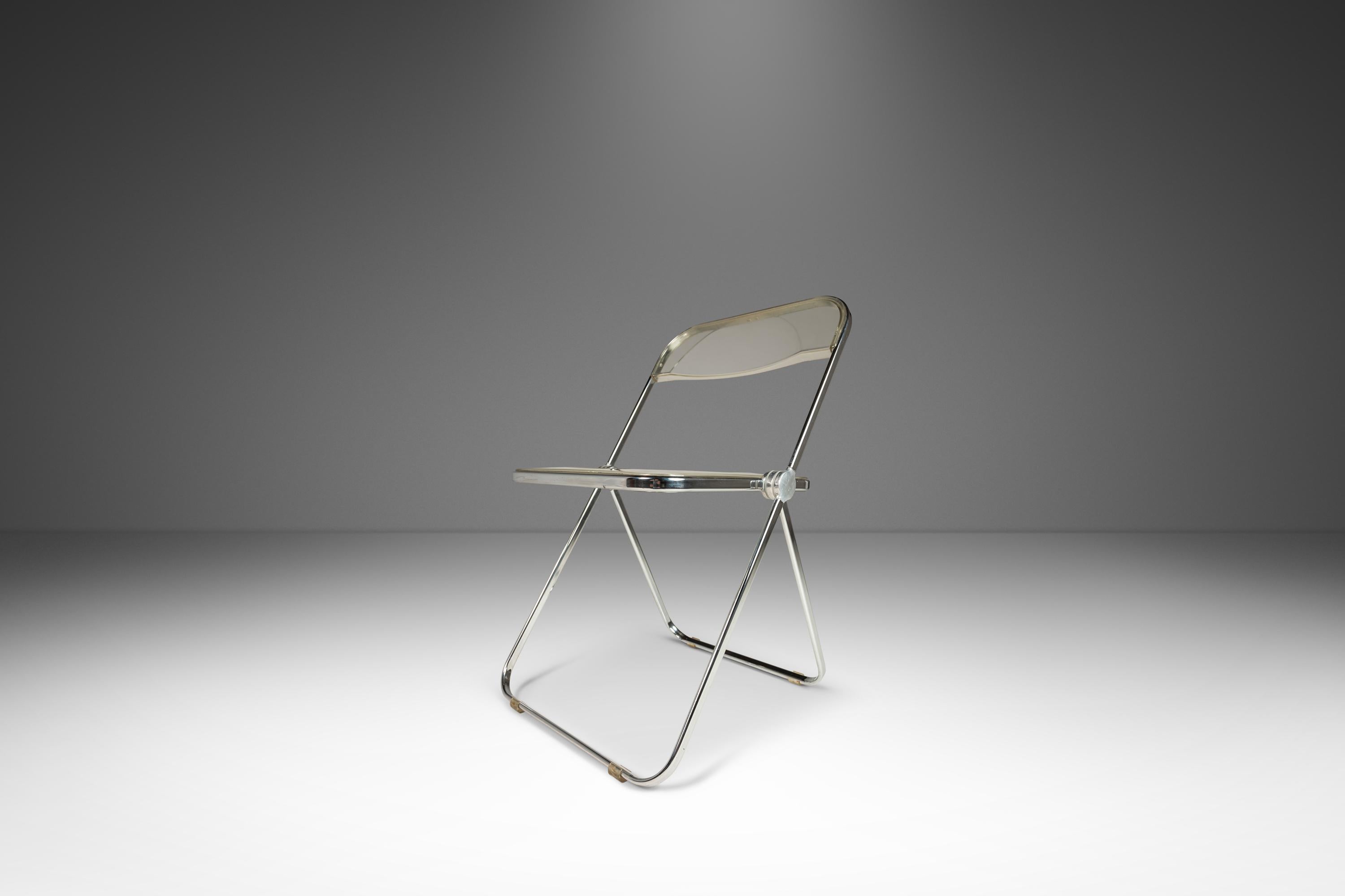 Giancarlo Piretti Plia Lucite & Chrome Folding Chair for Anonima Castelli, 1970s For Sale 5