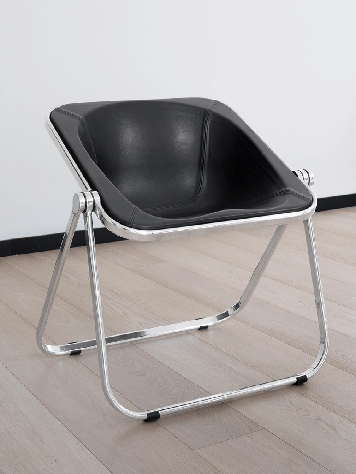 Giancarlo Piretti Plona Chair in Black Leather for Anonima Castelli, Italy In Excellent Condition For Sale In Amsterdam, NL