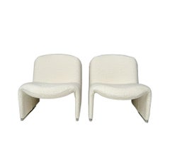 Giancarlo Piretti Two Mid-Century Modern Alky Lounge Chairs in Bouclé, 1970s