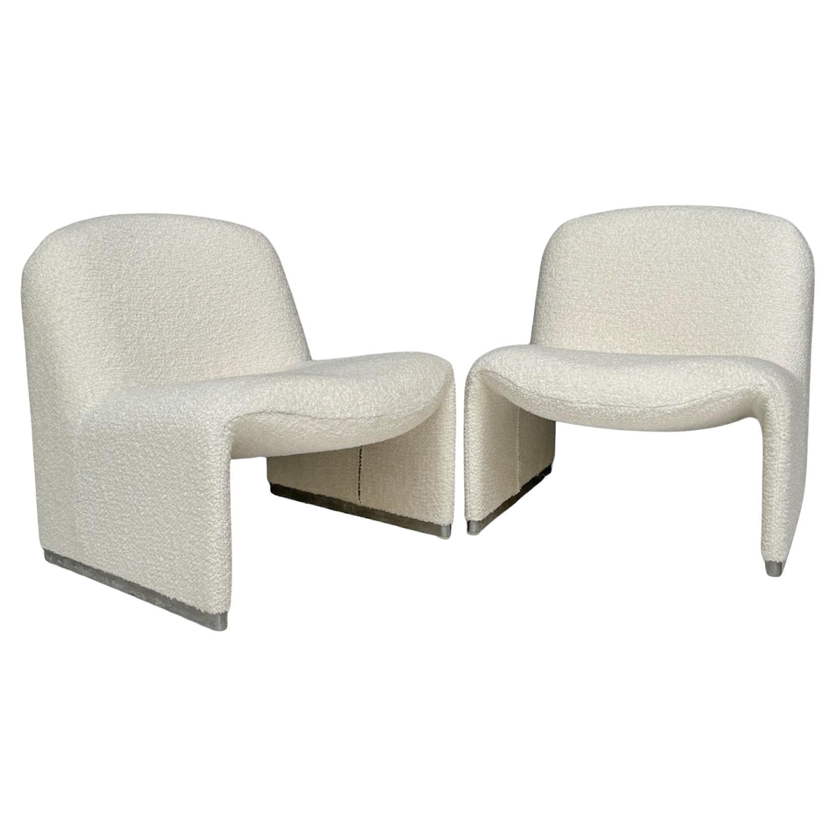 Giancarlo Piretti Due poltrone Alky moderne di metà secolo in Bouclé, anni '70