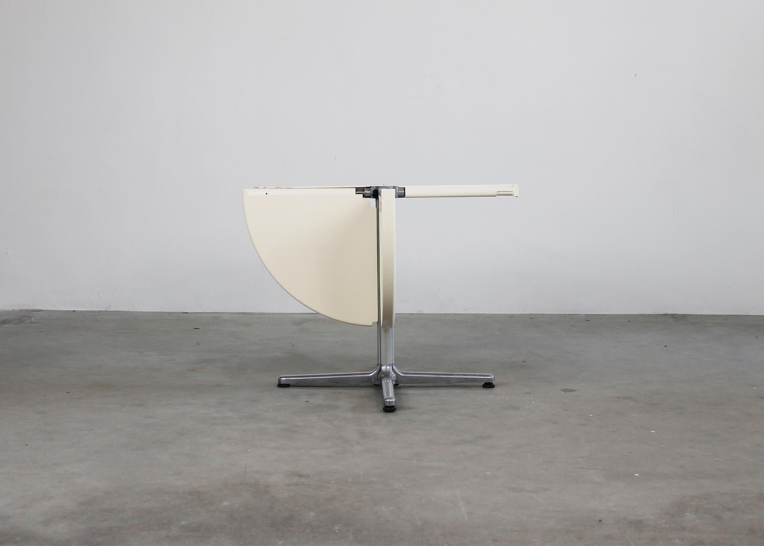 Late 20th Century Giancarlo Piretti White Plano Folding Table by Anonima Castelli 1970s For Sale