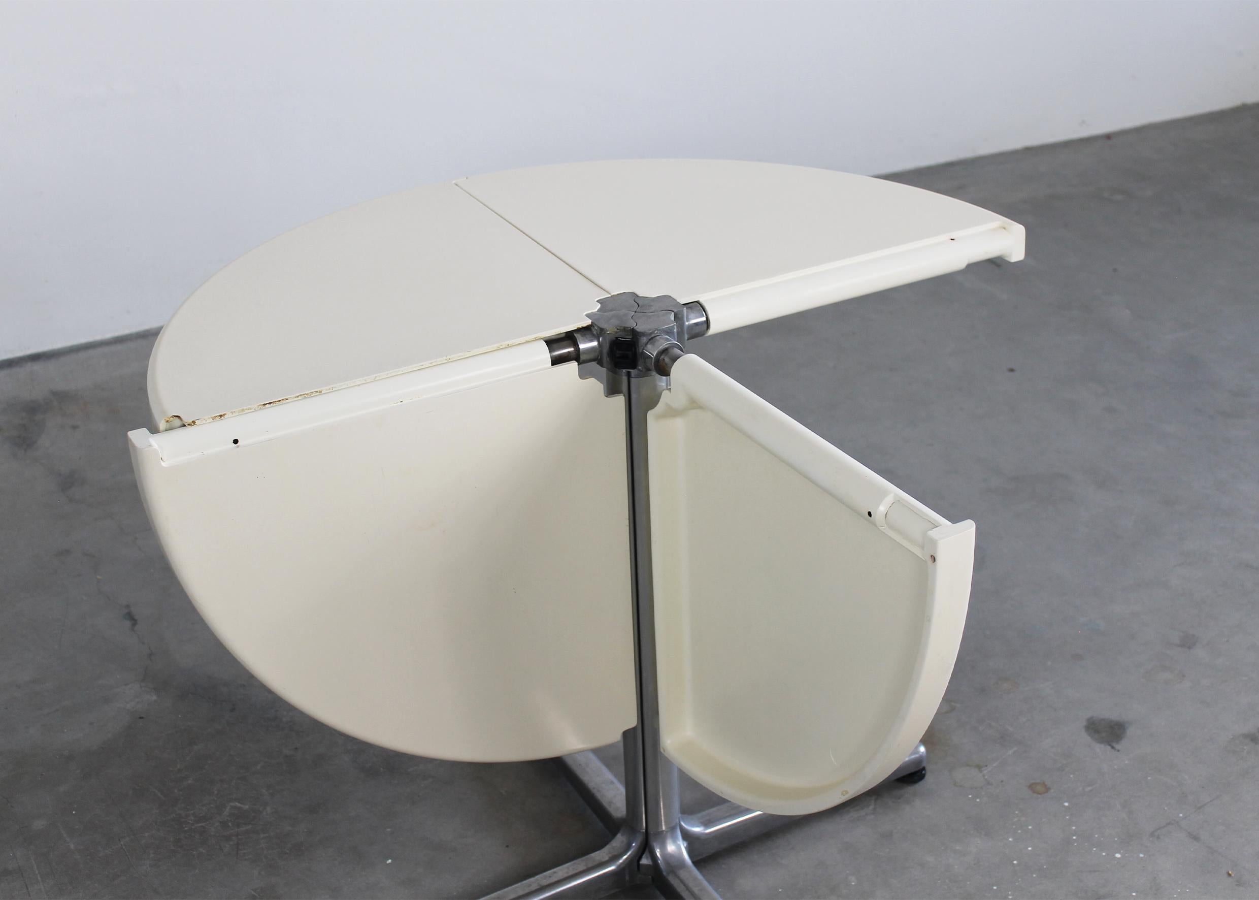 Giancarlo Piretti White Plano Folding Table by Anonima Castelli 1970s 2