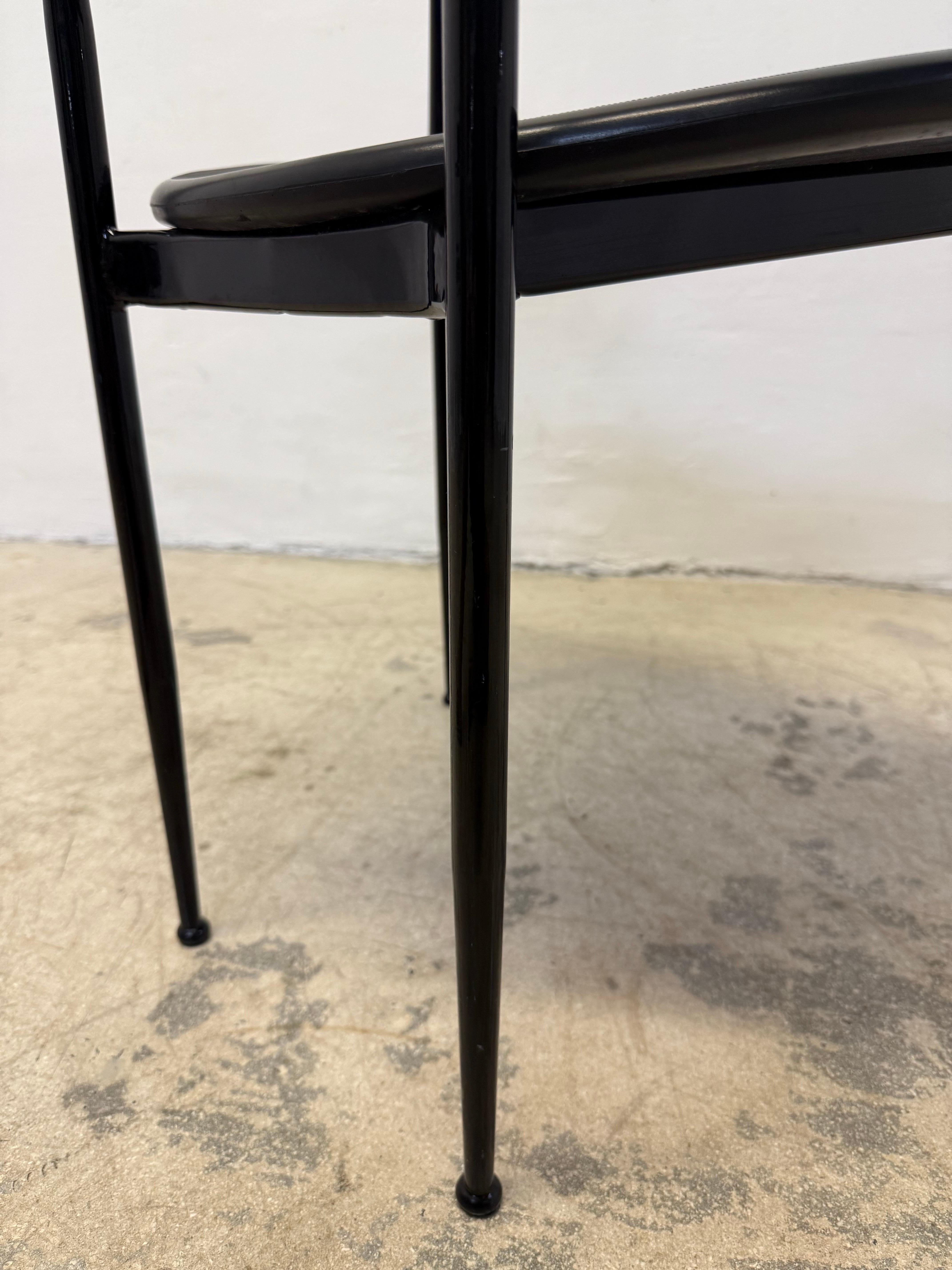 Chaises P40 de Giancarlo Vegni & Gianfranco Gualtierotti pour Fasem en vente 8