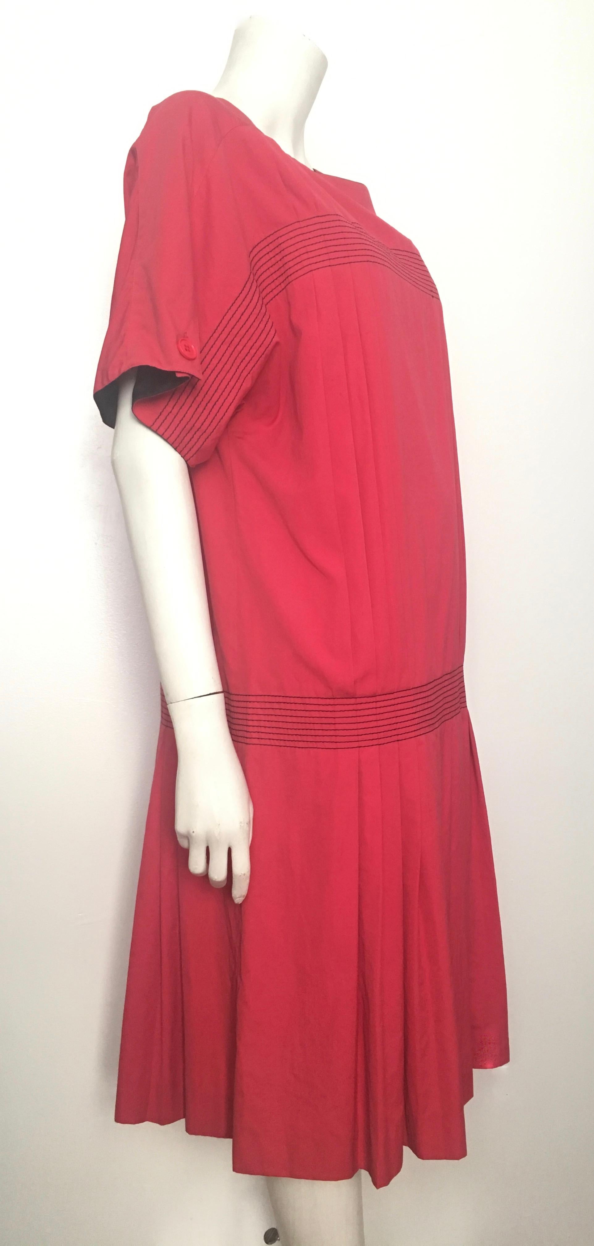 Women's or Men's Gianfranco Ferre 1980s Cotton Loose Cut Dress Size 6 / 8. For Sale