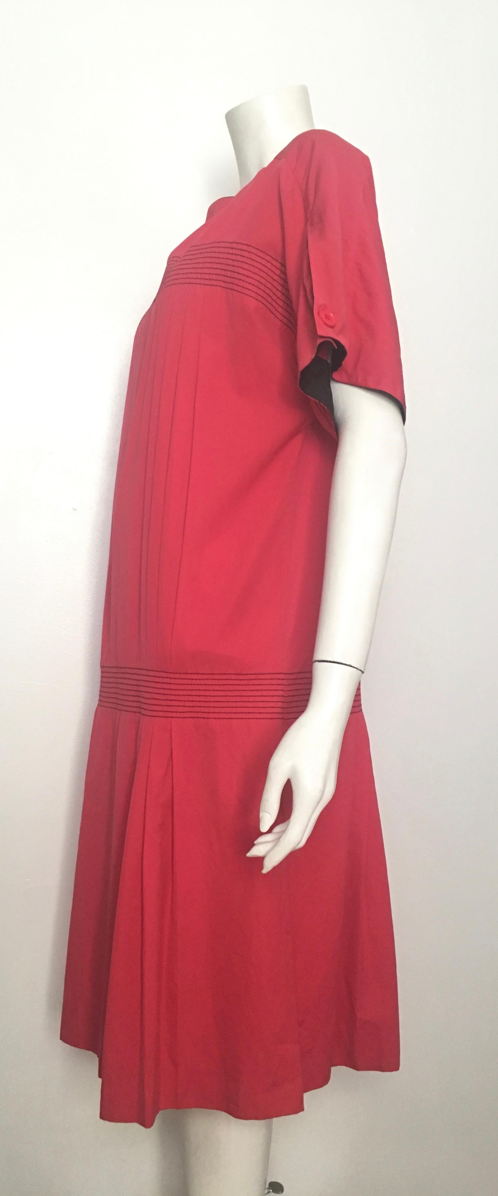 Gianfranco Ferre 1980s Cotton Loose Cut Dress Size 6 / 8. For Sale 4