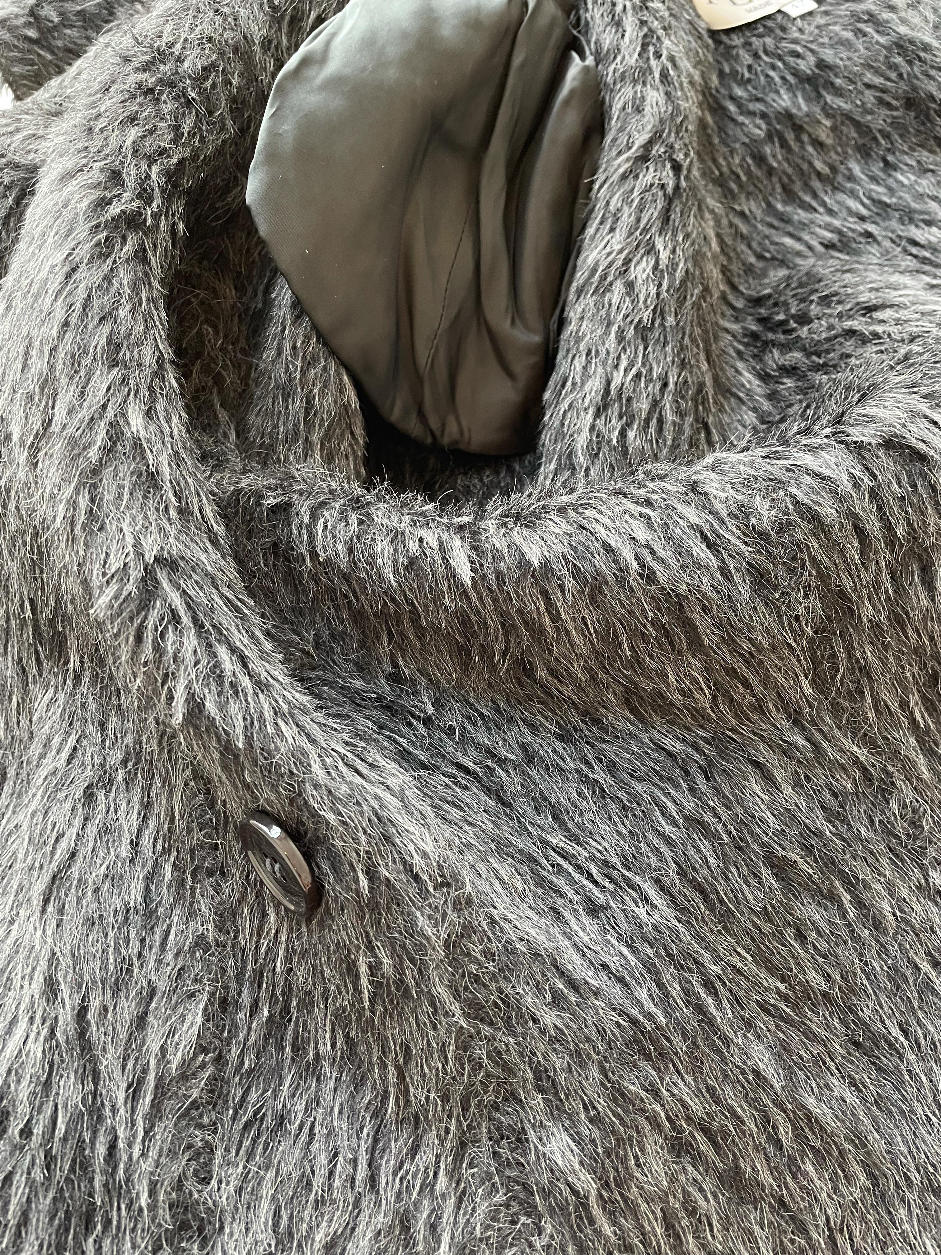 Gianfranco Ferré Alpaca and Wool Jacket For Sale 7