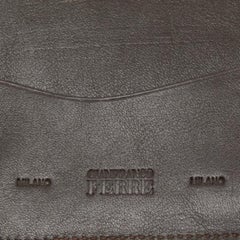 Gianfranco Ferre Portefeuille zippé en cuir d'alligator beige