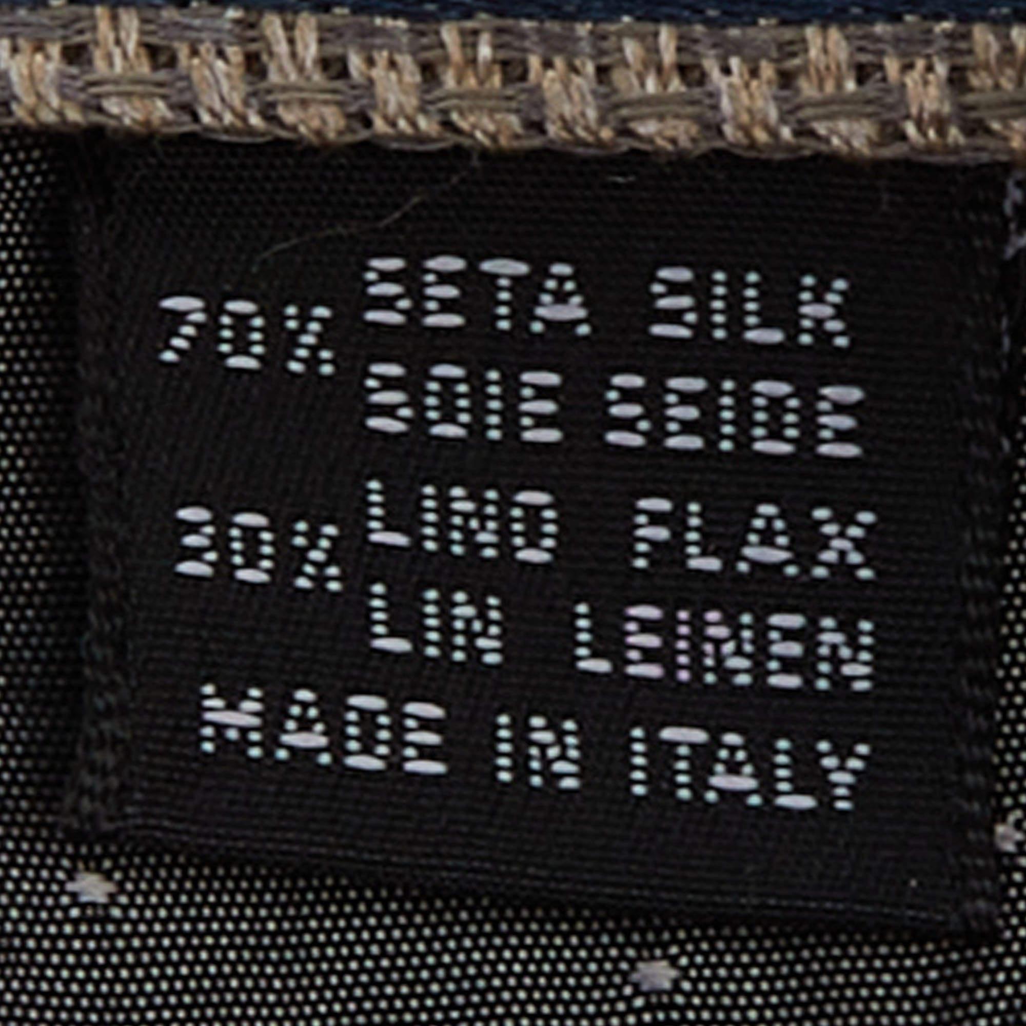 Men's Gianfranco Ferre Beige Striped Linen Silk Tie For Sale