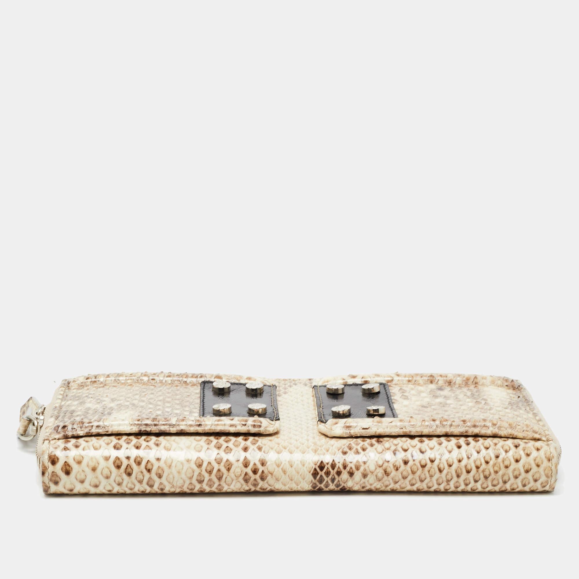 Gianfranco Ferre Beige Watersnake Leather Zip Around Oversized Wallet For Sale 4
