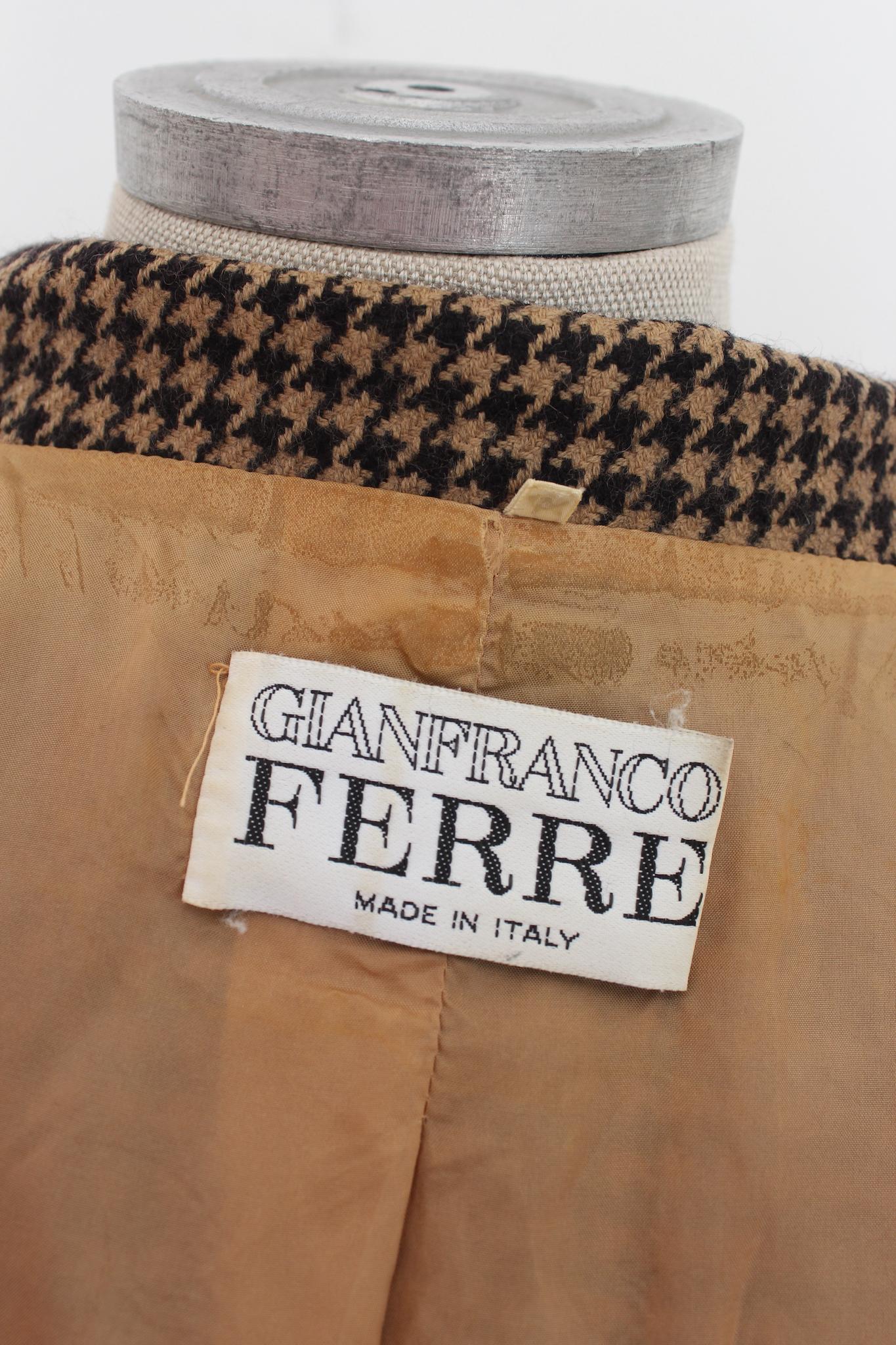Gianfranco Ferrè Black Beige Cashmere Vintage Pied de Poule Blazer 1980s In Good Condition In Brindisi, Bt