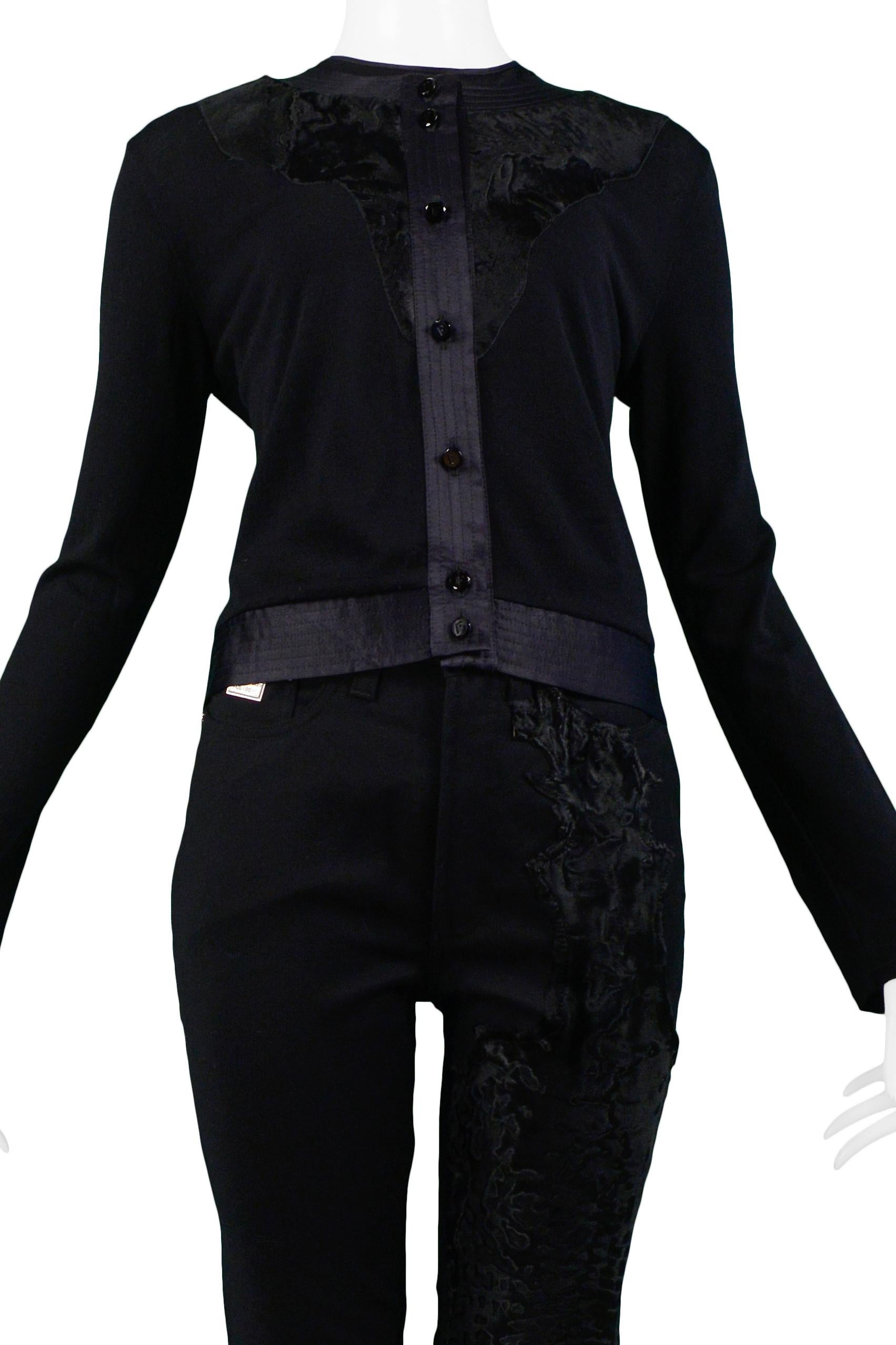 Noir Ensemble cardigan, pull et pantalon jumeaux en fourrure noire texturée Gianfranco Ferre  en vente