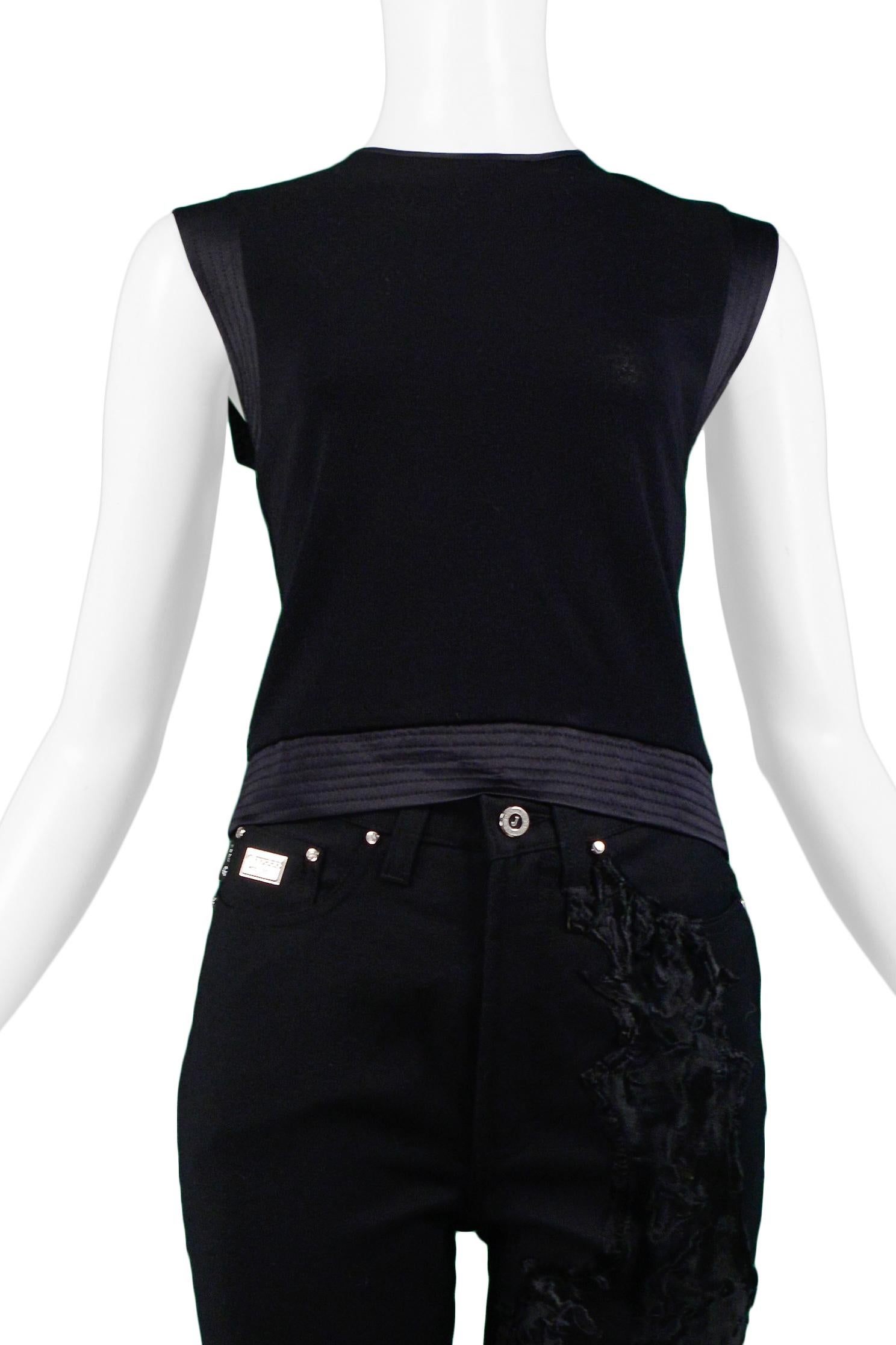 Ensemble cardigan, pull et pantalon jumeaux en fourrure noire texturée Gianfranco Ferre  Pour femmes en vente
