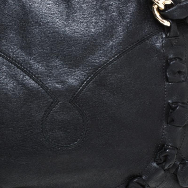 Gianfranco Ferre Black Leather Satchel Bon état - En vente à Dubai, Al Qouz 2