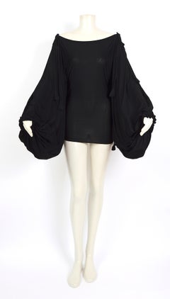 Gianfranco Ferré Schwarzes Minikleid/Oberteil aus Seidenjersey mit drapierten Ballonärmeln