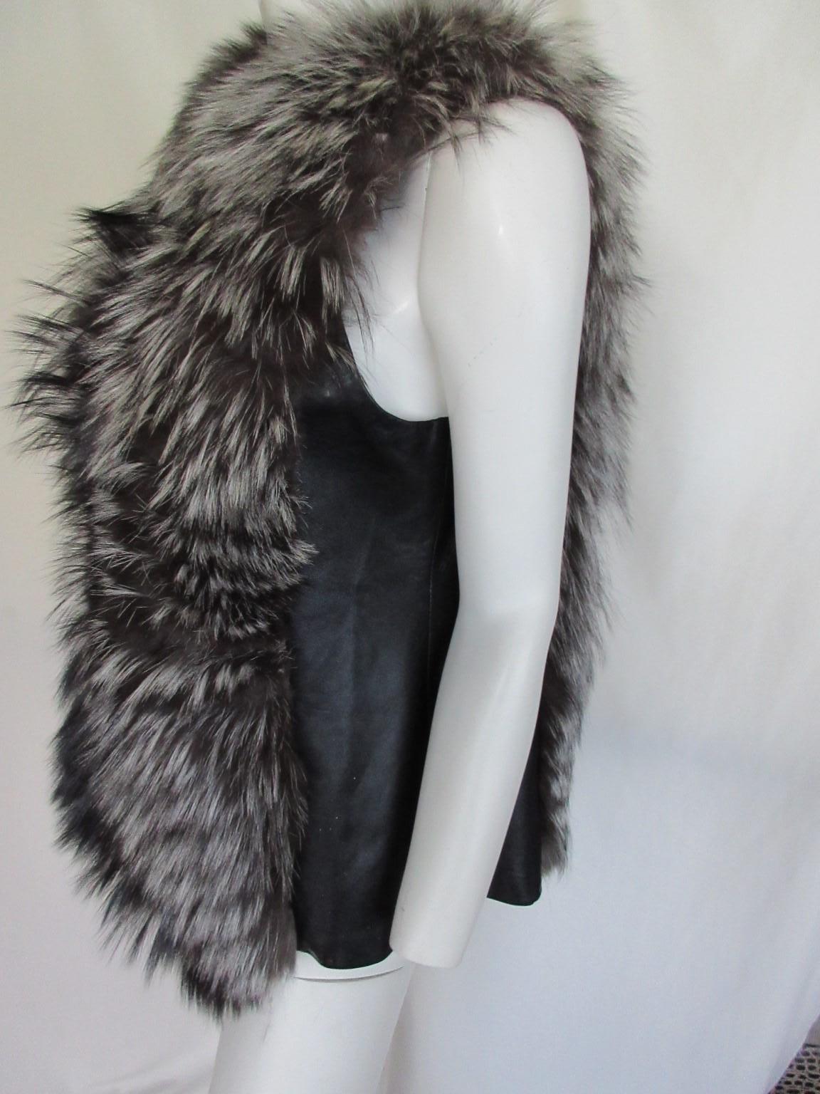 Women's Gianfranco Ferre Black Silver Fox Fur Leather Vest For Sale
