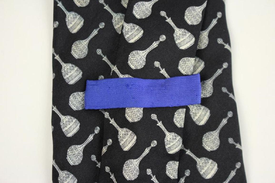 Gianfranco Ferre Blue x Black Logo tie 100GFA805 In Good Condition For Sale In Dix hills, NY