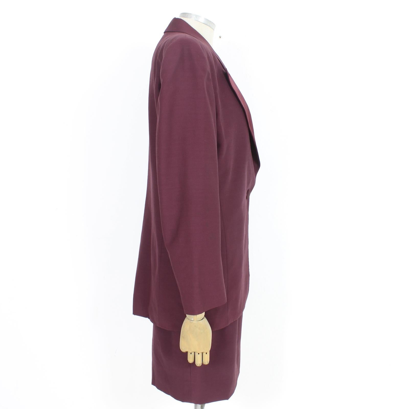 Gianfranco Ferrè Burgundy Wool Classic Skirt Suit 1980s In Excellent Condition In Brindisi, Bt