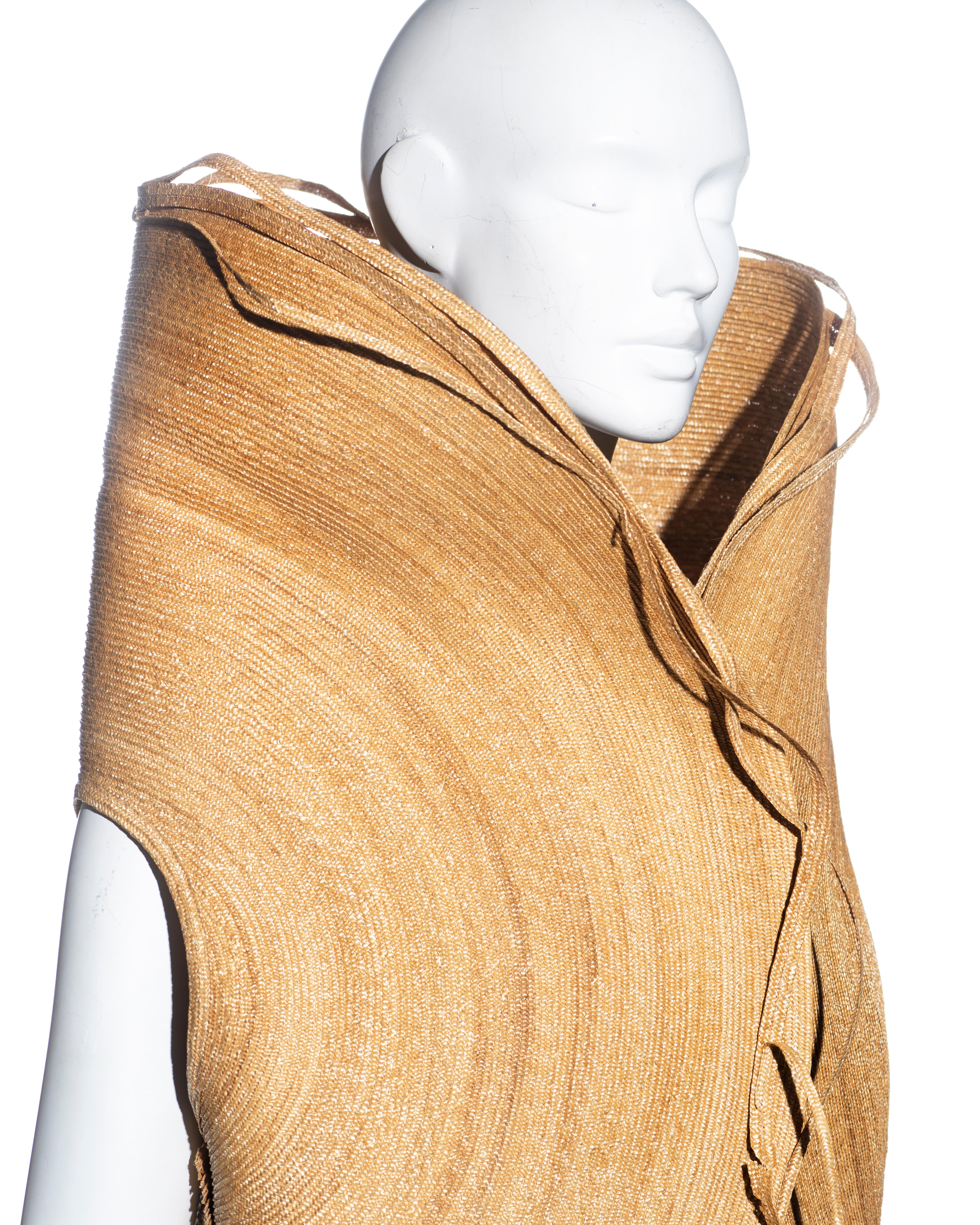 Gianfranco Ferre circular-cut straw sleeveless jacket, ss 2000 For Sale 3