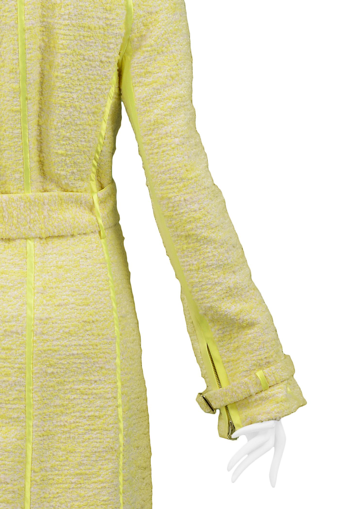 Women's Gianfranco Ferre Citron Yellow Boucle Belted Coat 2004 For Sale