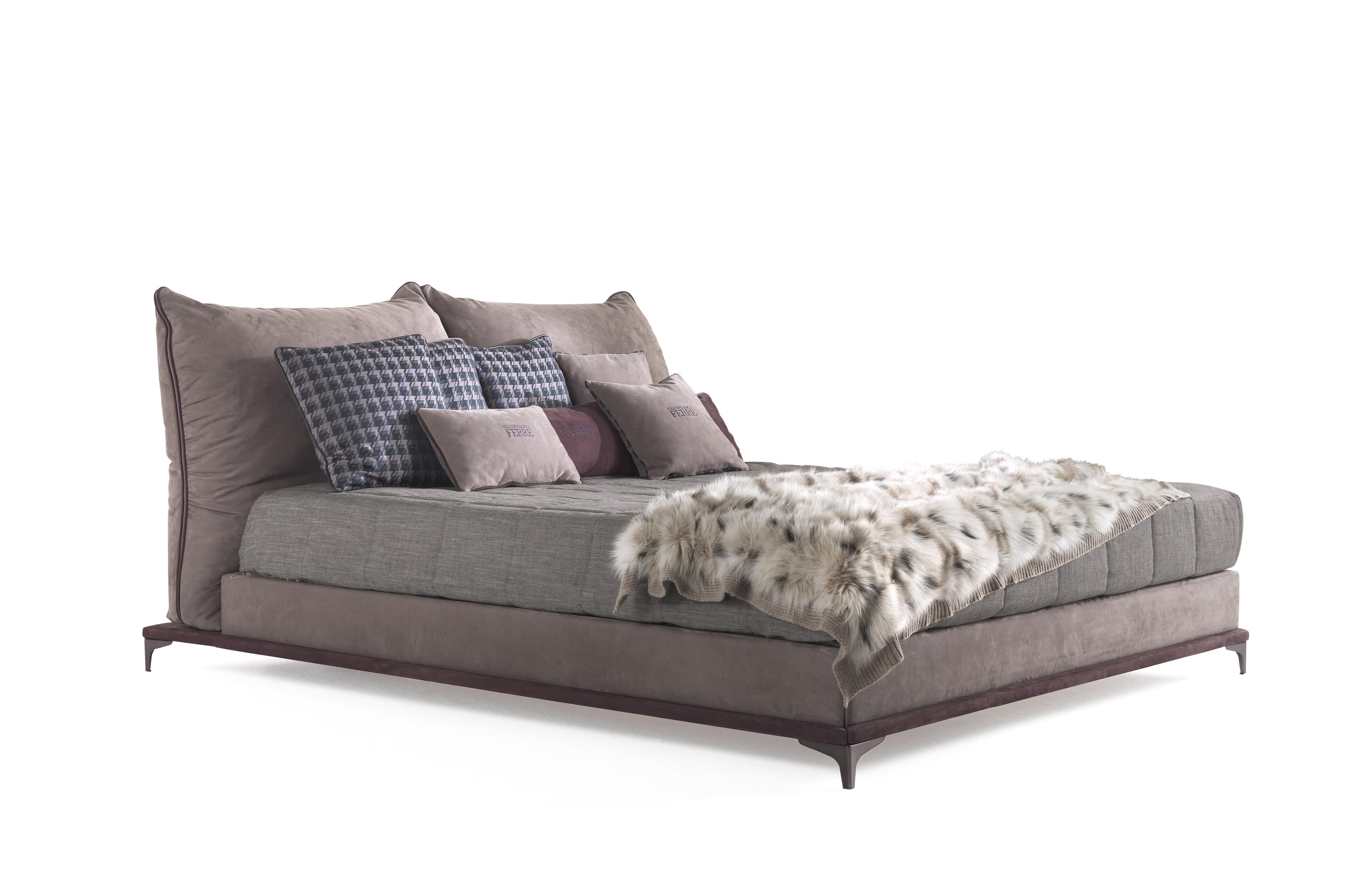 Italian 21st Century Clapton Bed in Leather by Gianfranco Ferré Home For Sale