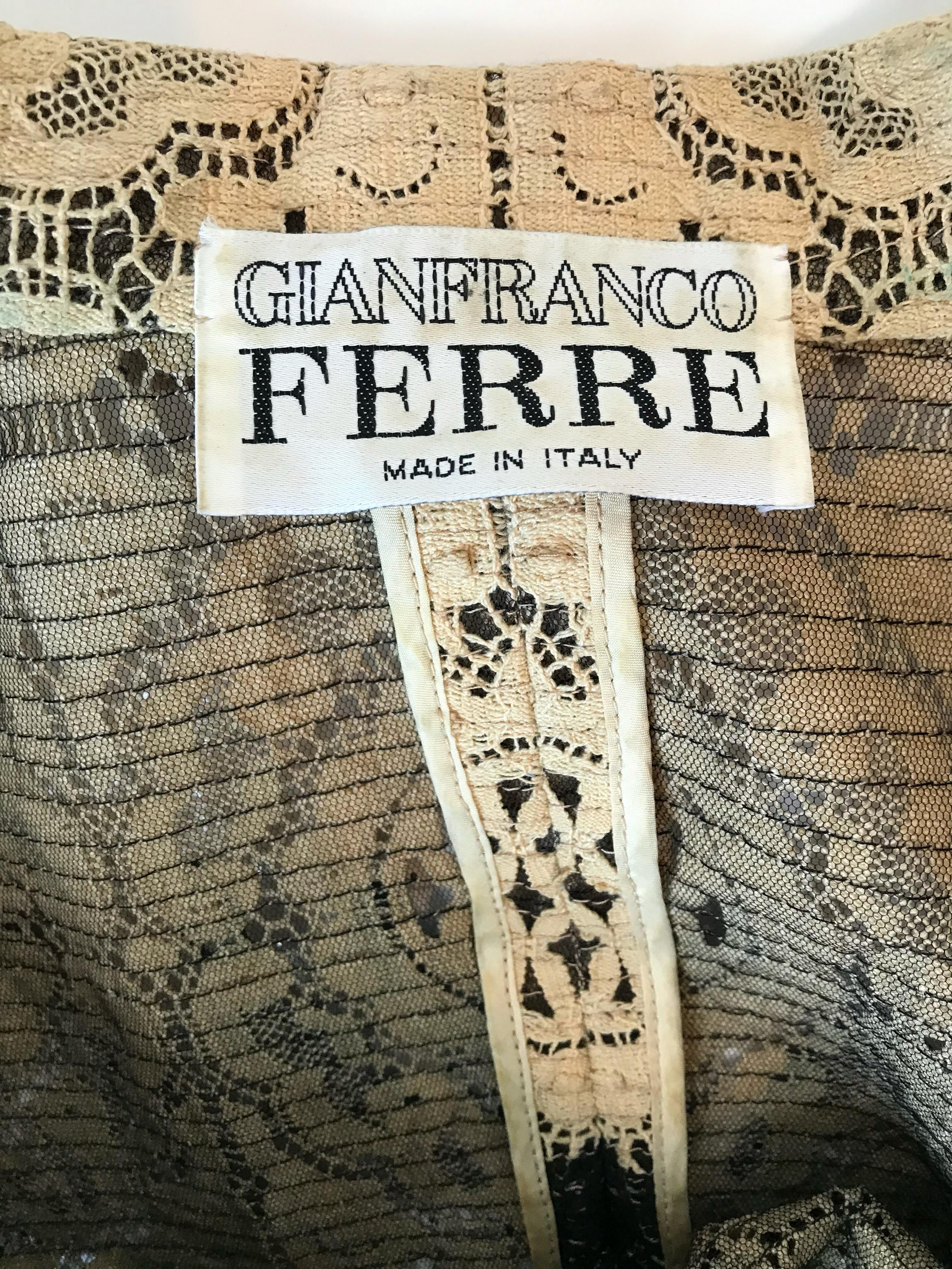 Gianfranco Ferre Cotton Laser-Cut Detail Cap Sleeve Jacket For Sale 8