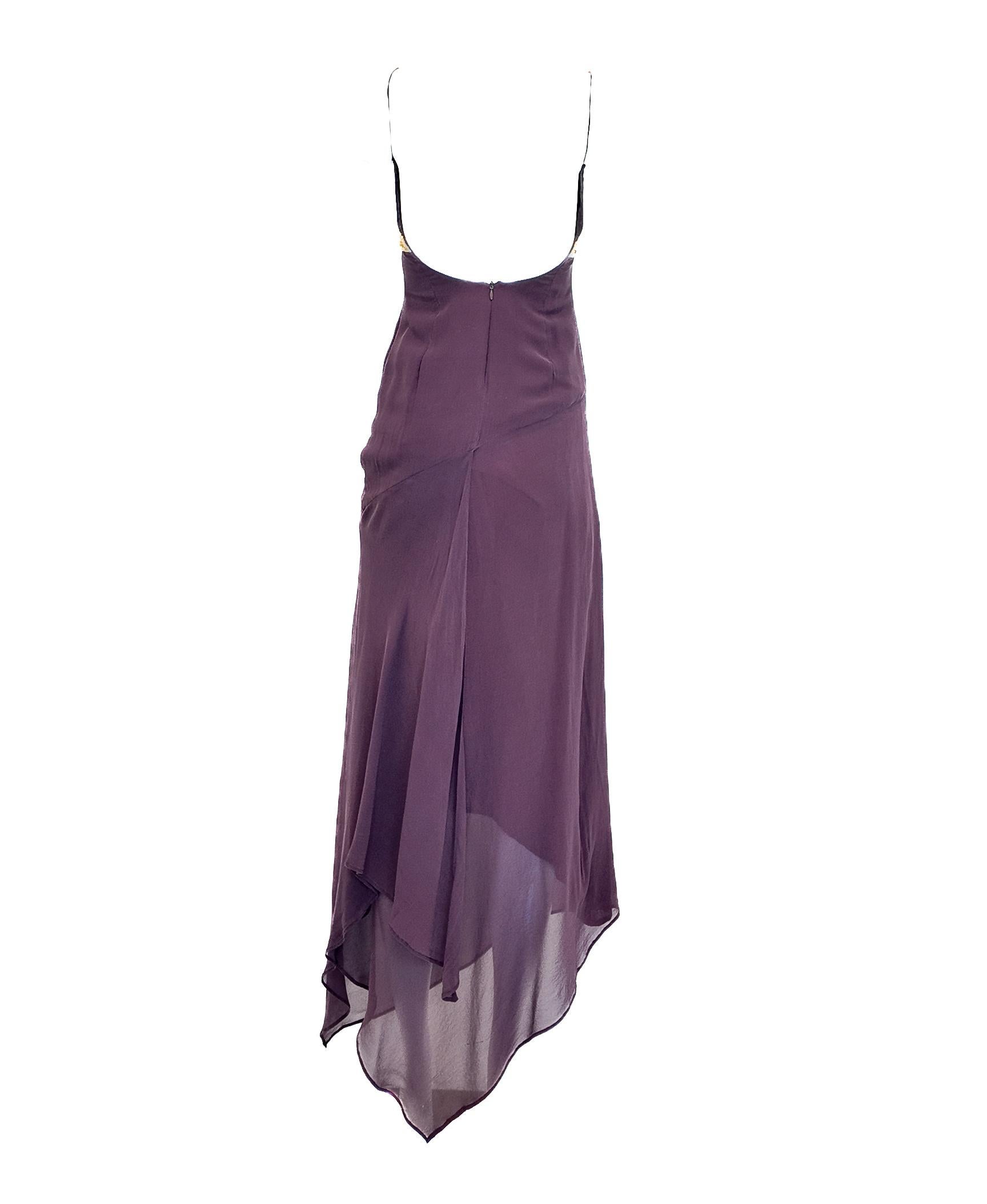 Gianfranco Ferrè Vestito asimmetrico in seta viola melanzana con paillettes dorate In condizioni buone in vendita a Los Angeles, CA