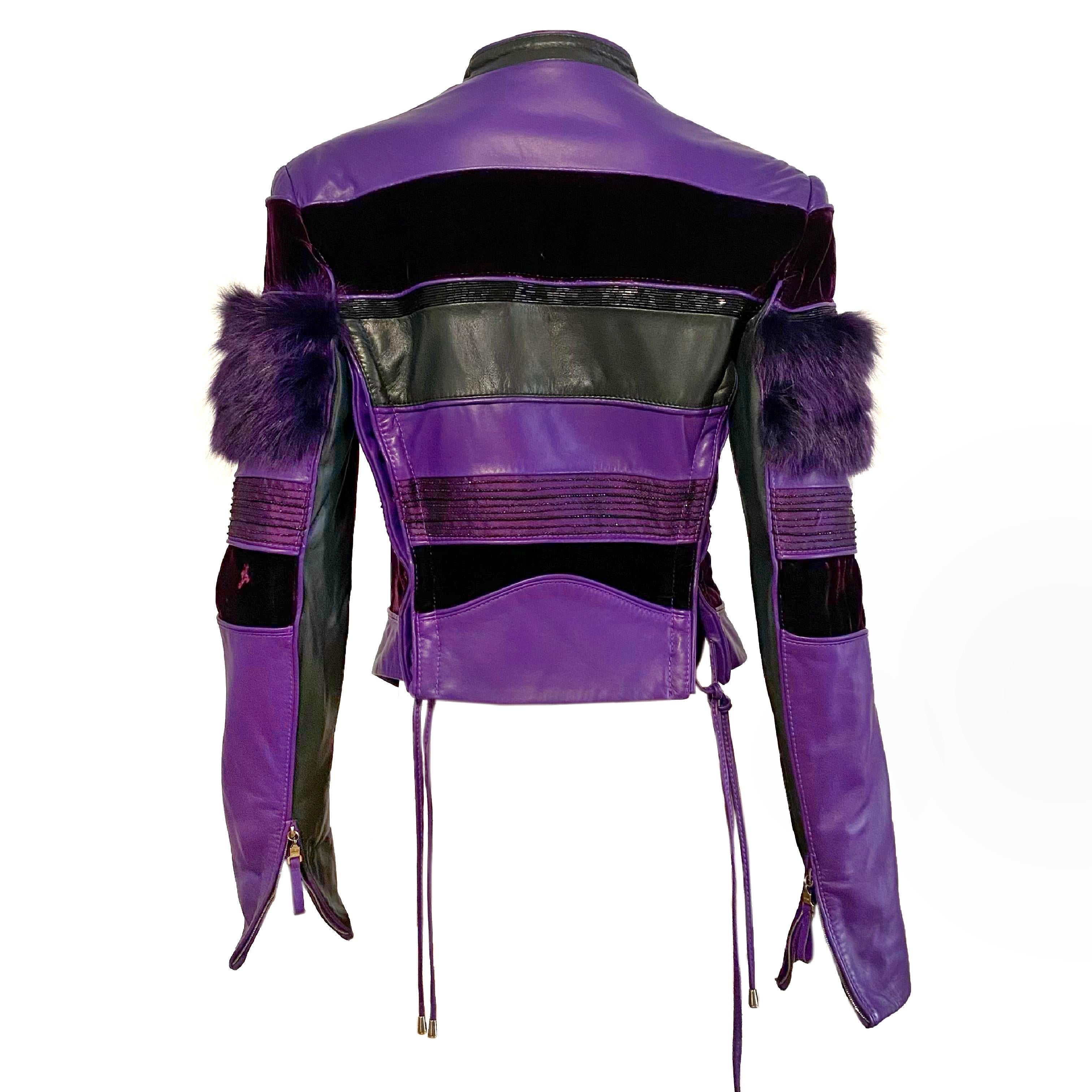 Gianfranco Ferrè F/W 2002 purple fox fur beaded leather jacket In Excellent Condition For Sale In Rome, IT