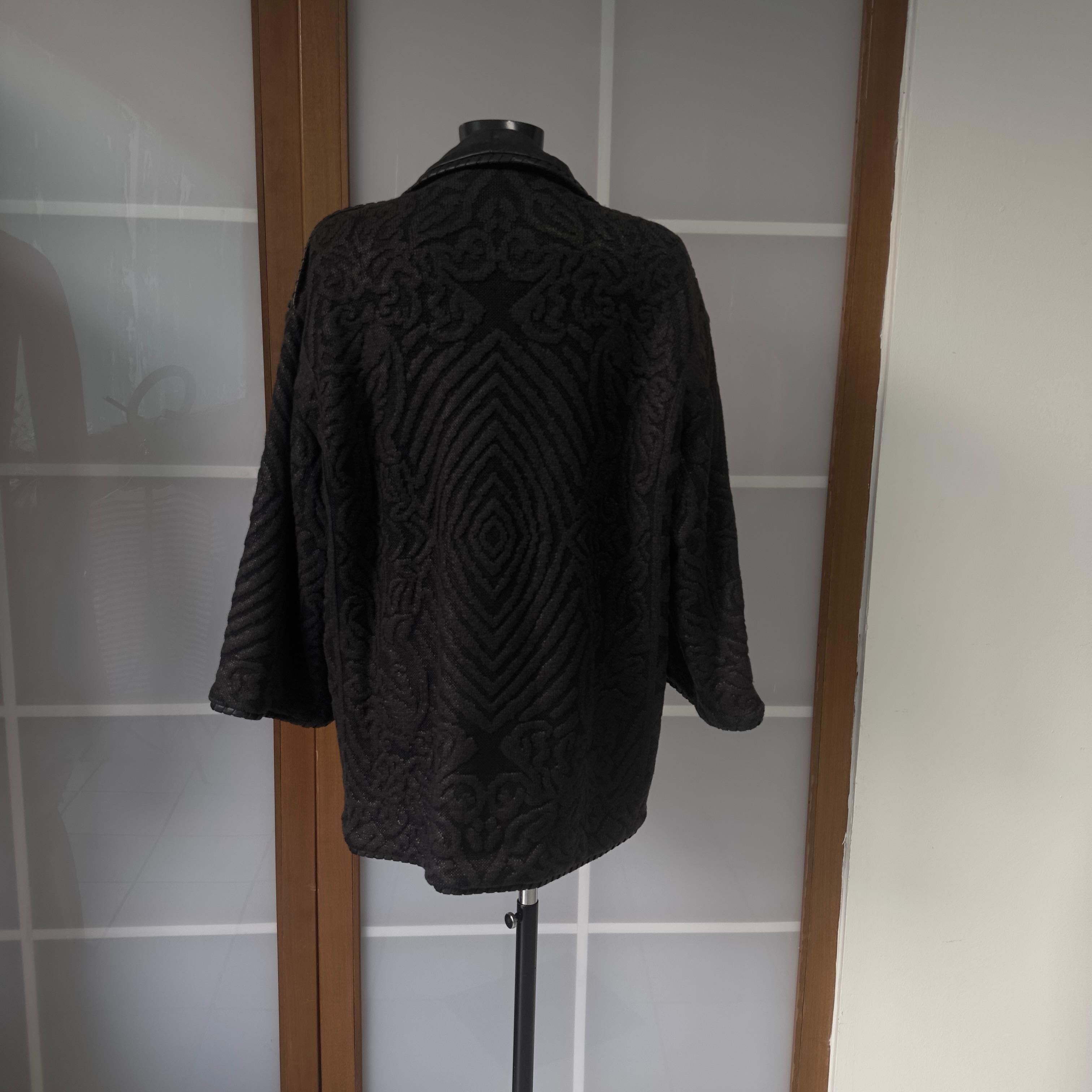 Gianfranco Ferré Vintage Jacket in Black Jacquard Fabric with Leather Inserts For Sale 3