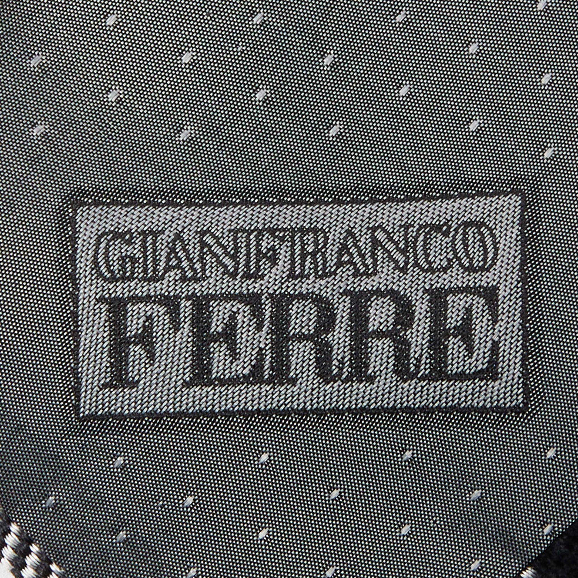 Gianfranco Ferre Grey & Black Diagonal Striped Jacquard Tie In Good Condition For Sale In Dubai, Al Qouz 2