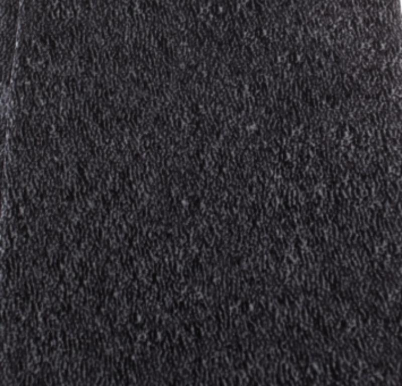 Gianfranco Ferre Grey Texture Print Traditional Silk Tie In Good Condition For Sale In Dubai, Al Qouz 2