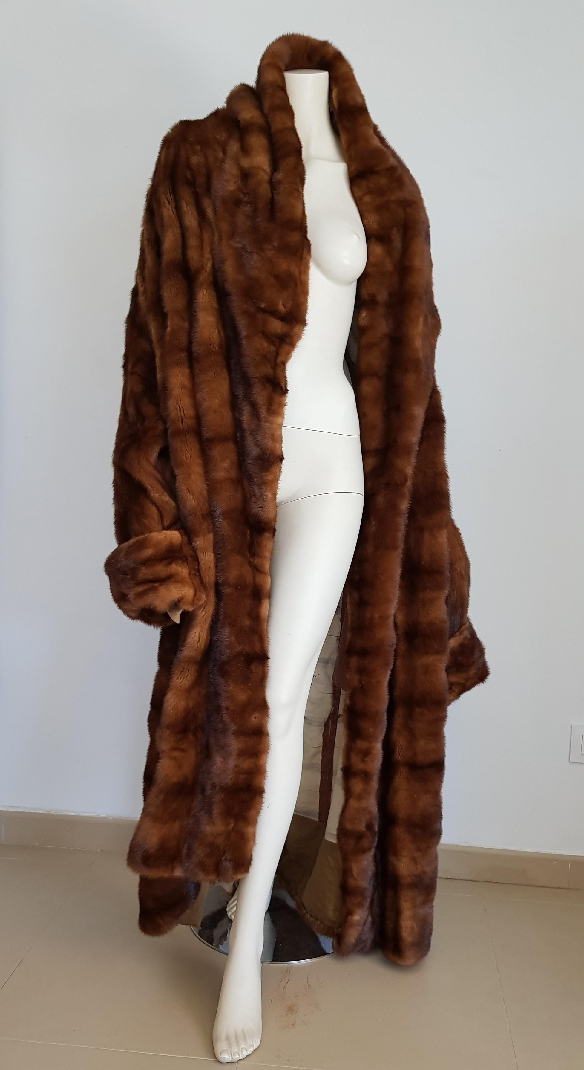 Brown Gianfranco FERRE Haute Couture Wild Russian Whole Skins Mink Long Fur Coat For Sale