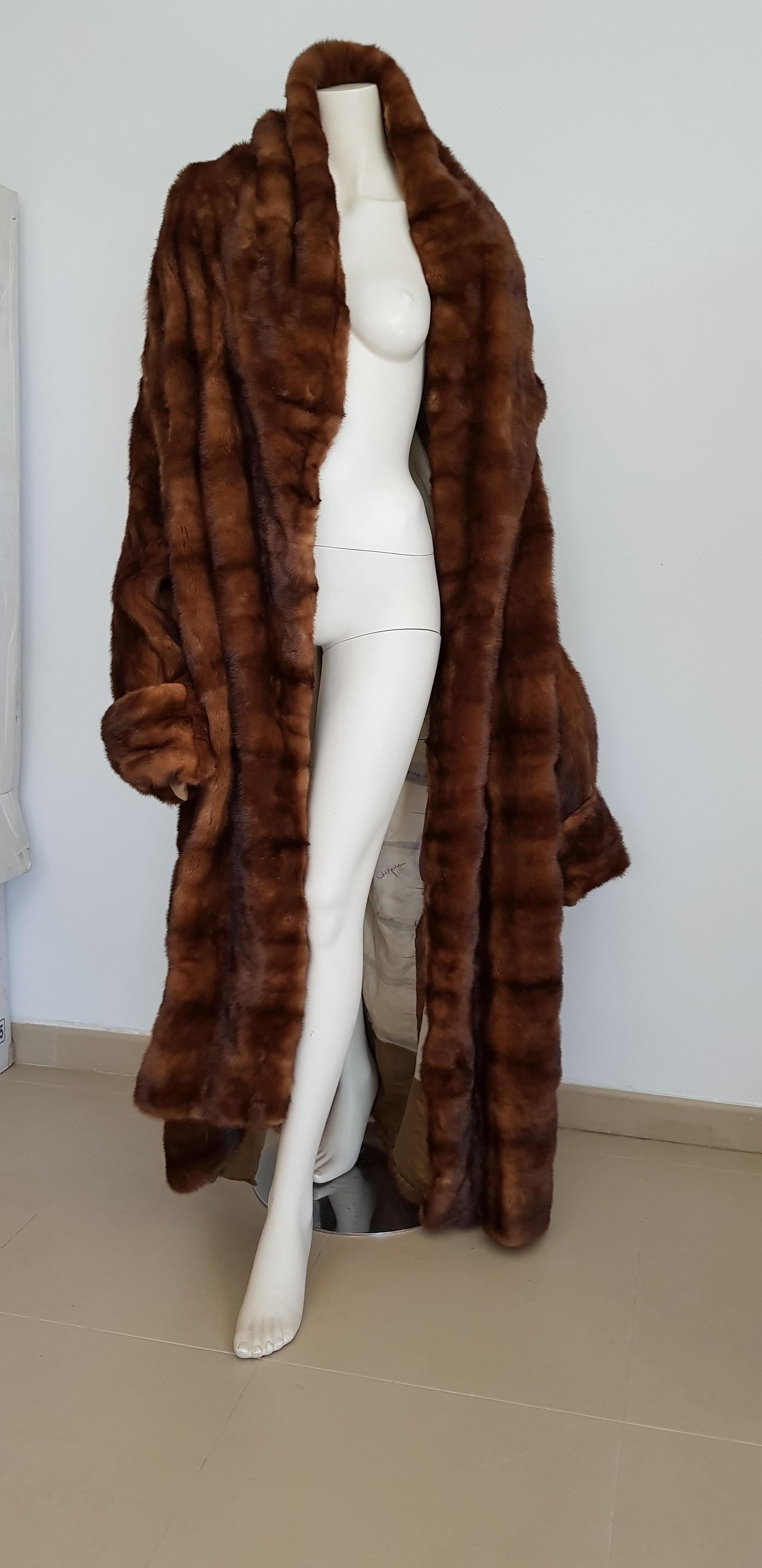 Gianfranco FERRE Haute Couture Wild Russian Whole Skins Mink Long Fur Coat For Sale 1