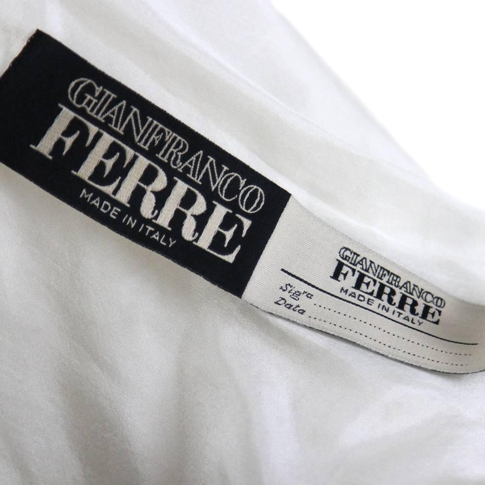 Gianfranco Ferré Ivory Silk Vintage Wedding Suit, 2000s For Sale 2