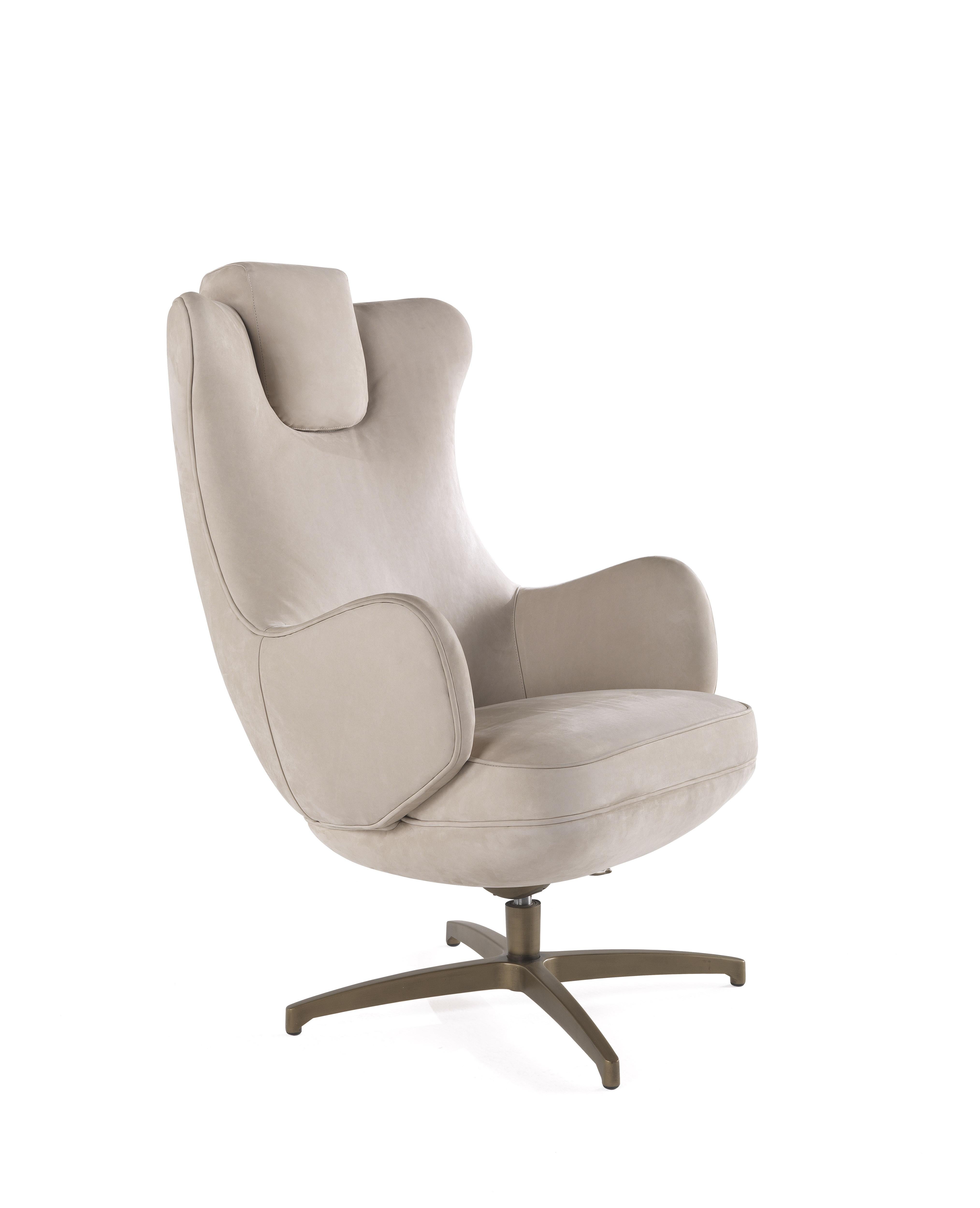 Modern 21st Century Kurgan Executive Chair in Leather by Gianfranco Ferré Home For Sale