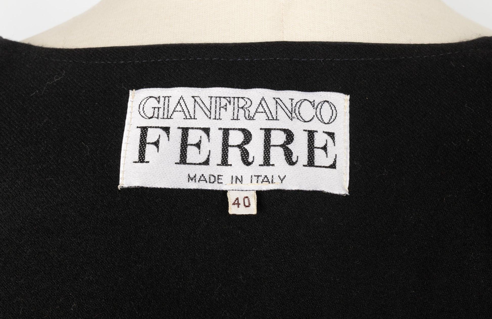 Gianfranco Ferré Multicolored Silk Jacket with Black Wool Lining For Sale 2