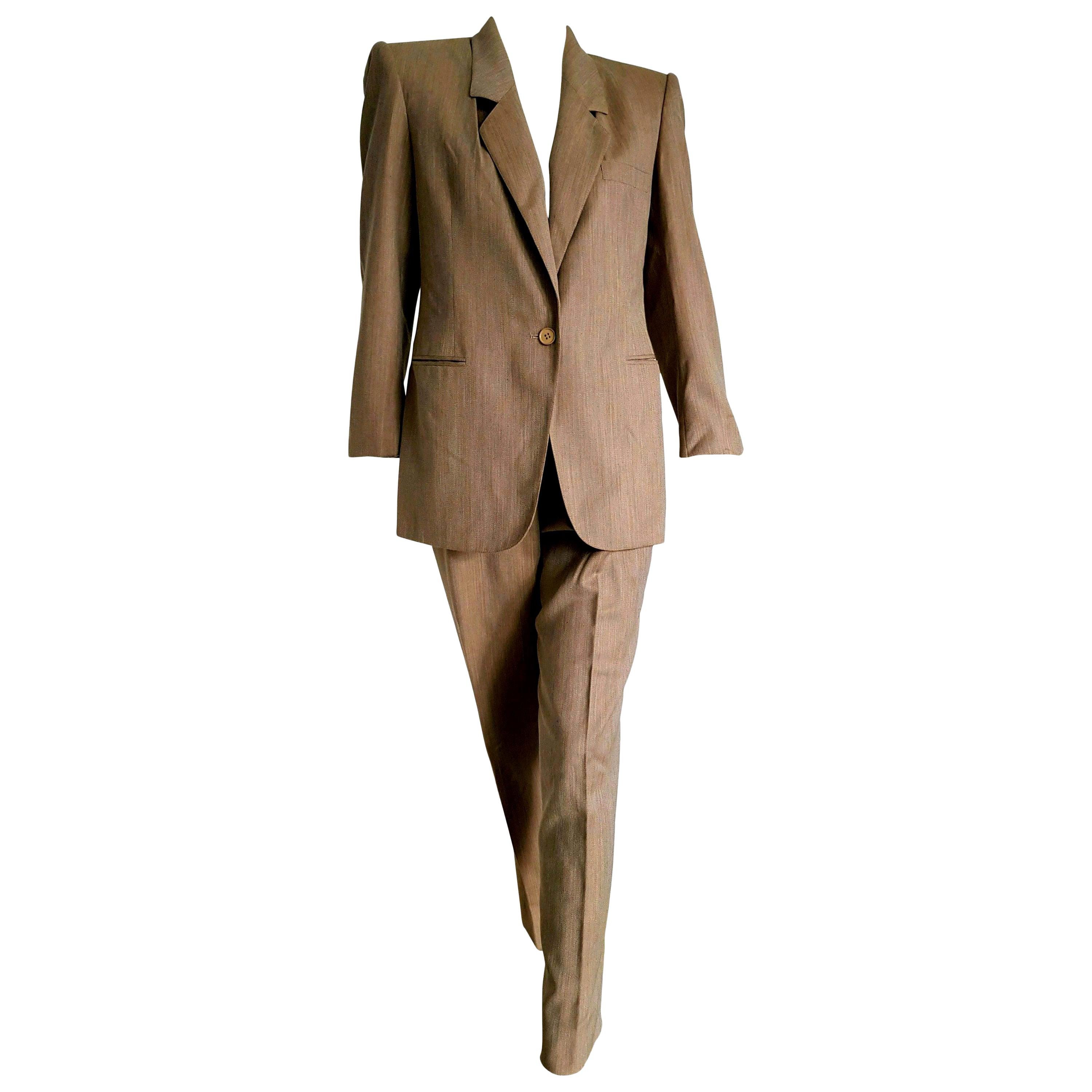 Gianfranco FERRE "New" Light Brown Wool Jacket Pants Suit - Unworn For Sale