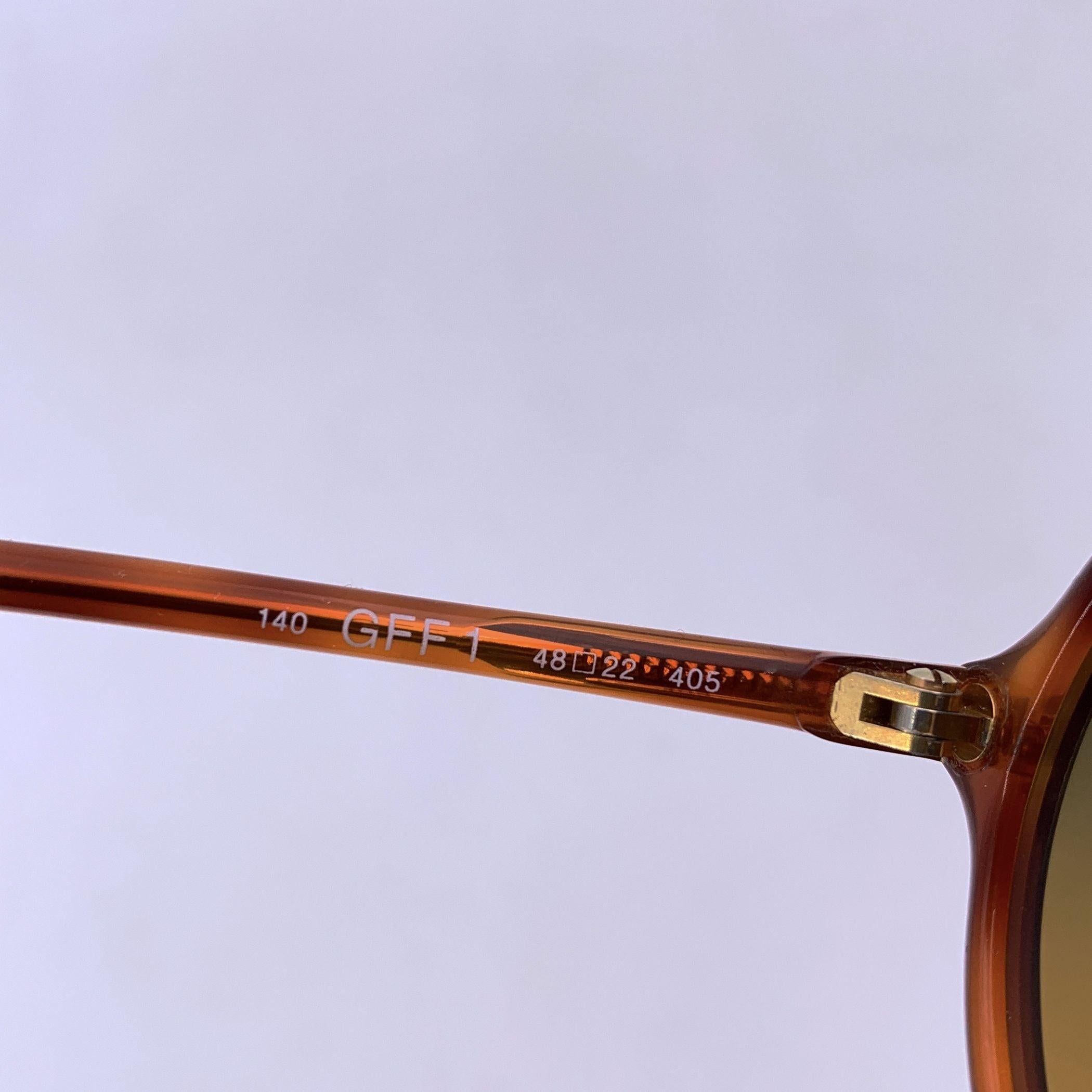 Gianfranco Ferre Lunettes de soleil ovales Vintage Mod.GFF1 48/22 140mm Excellent état - En vente à Rome, Rome